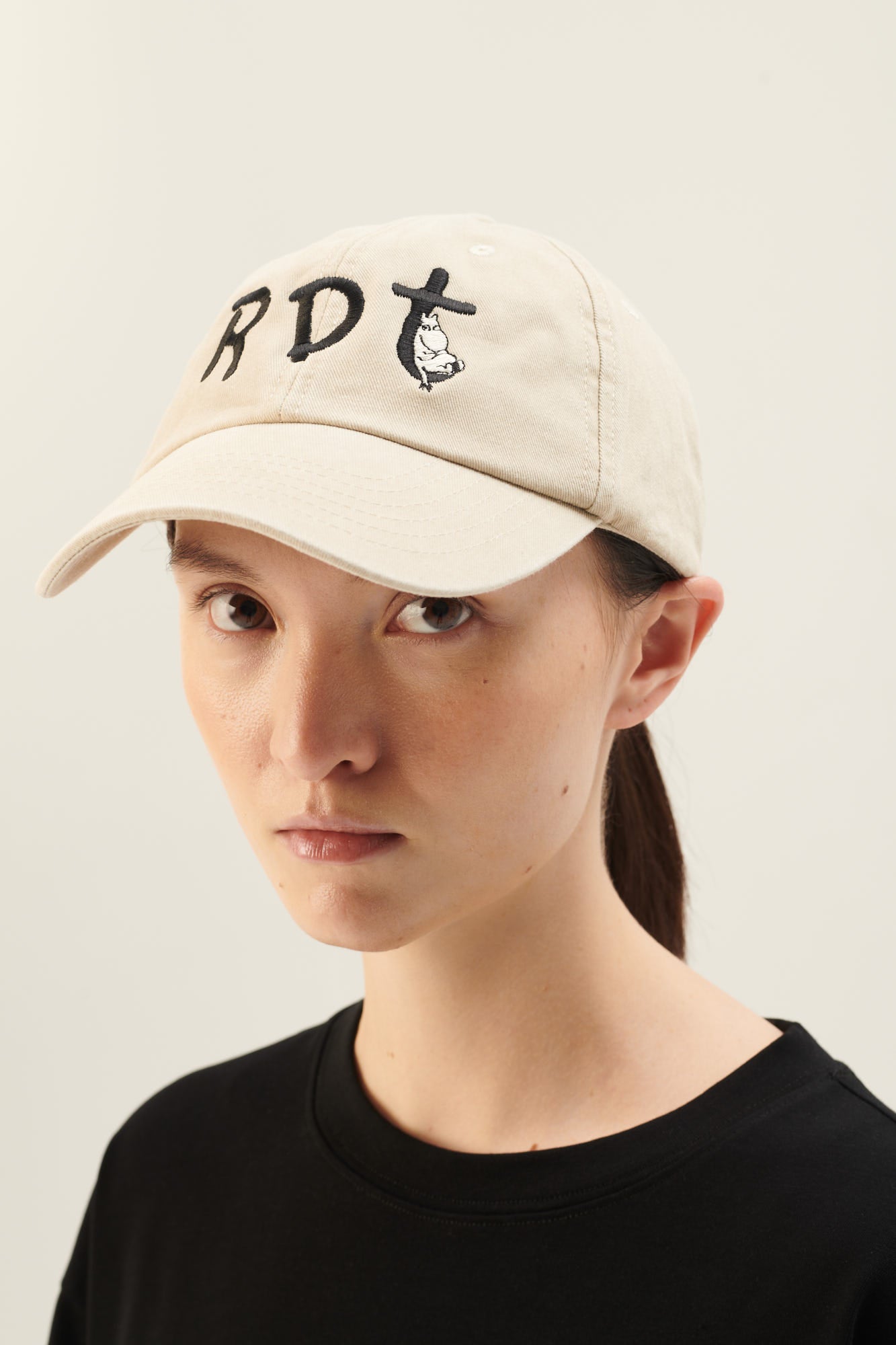 Rue de Tokyo AKKA MOOMIN CHINO COTTON TWILL HATS OFF WHITE