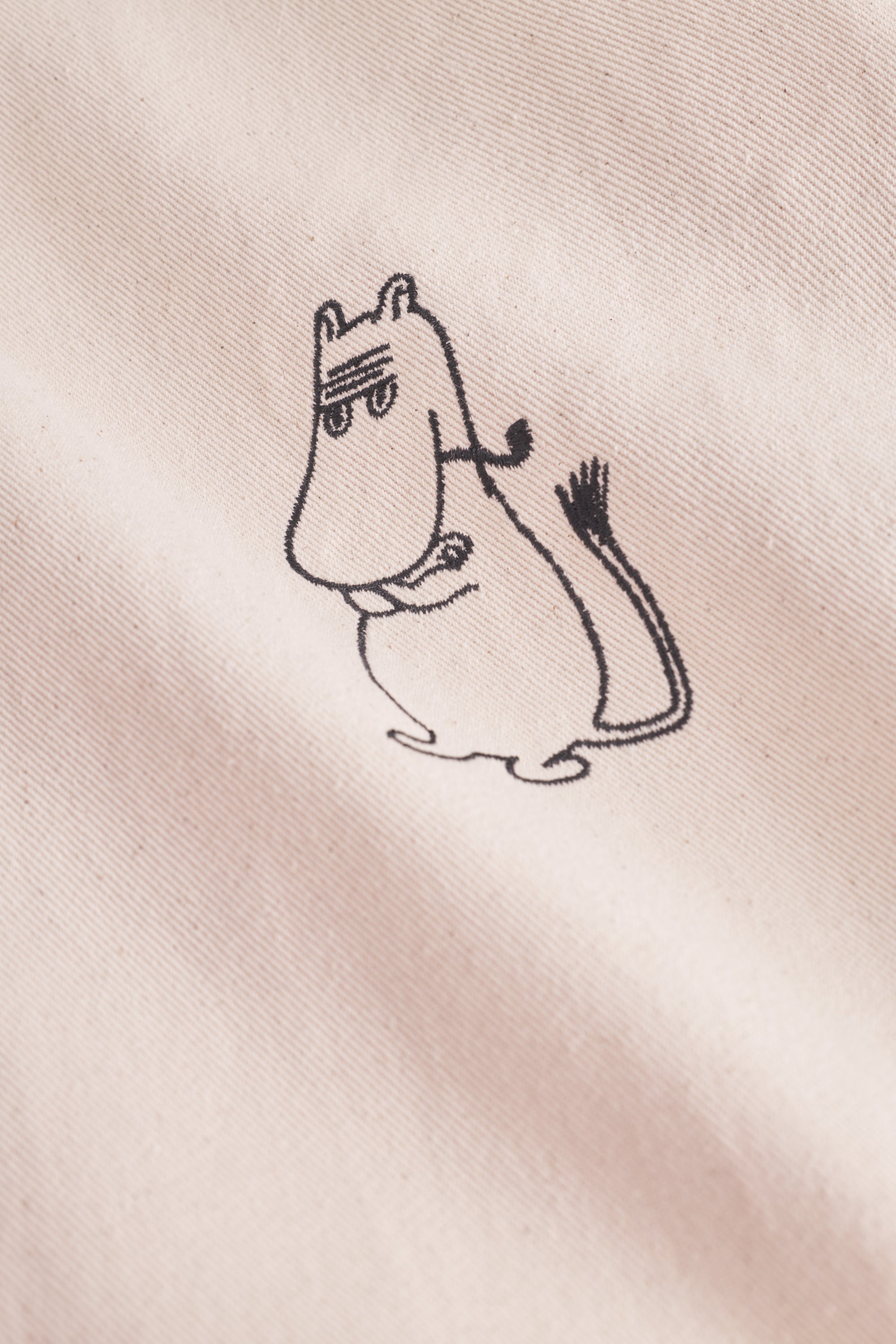 Rue de Tokyo CLAUS EMB MOOMIN COTTON TWILL JACKETS IVORY BLACK EMBROIDERY