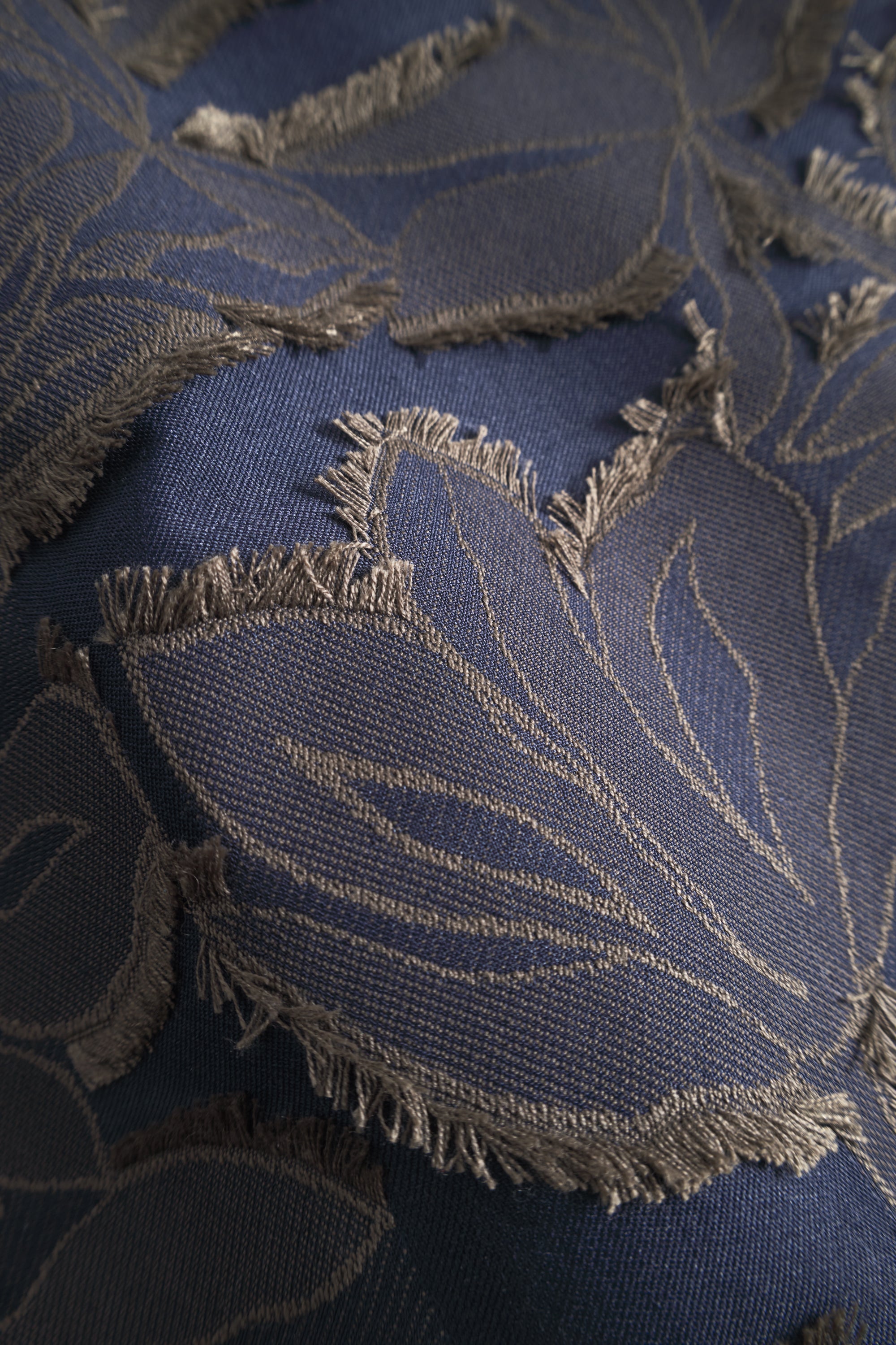 Rue de Tokyo CLAUS JAPANESE FIL DE COUPE JACKETS NAVY BROWN FLOWER