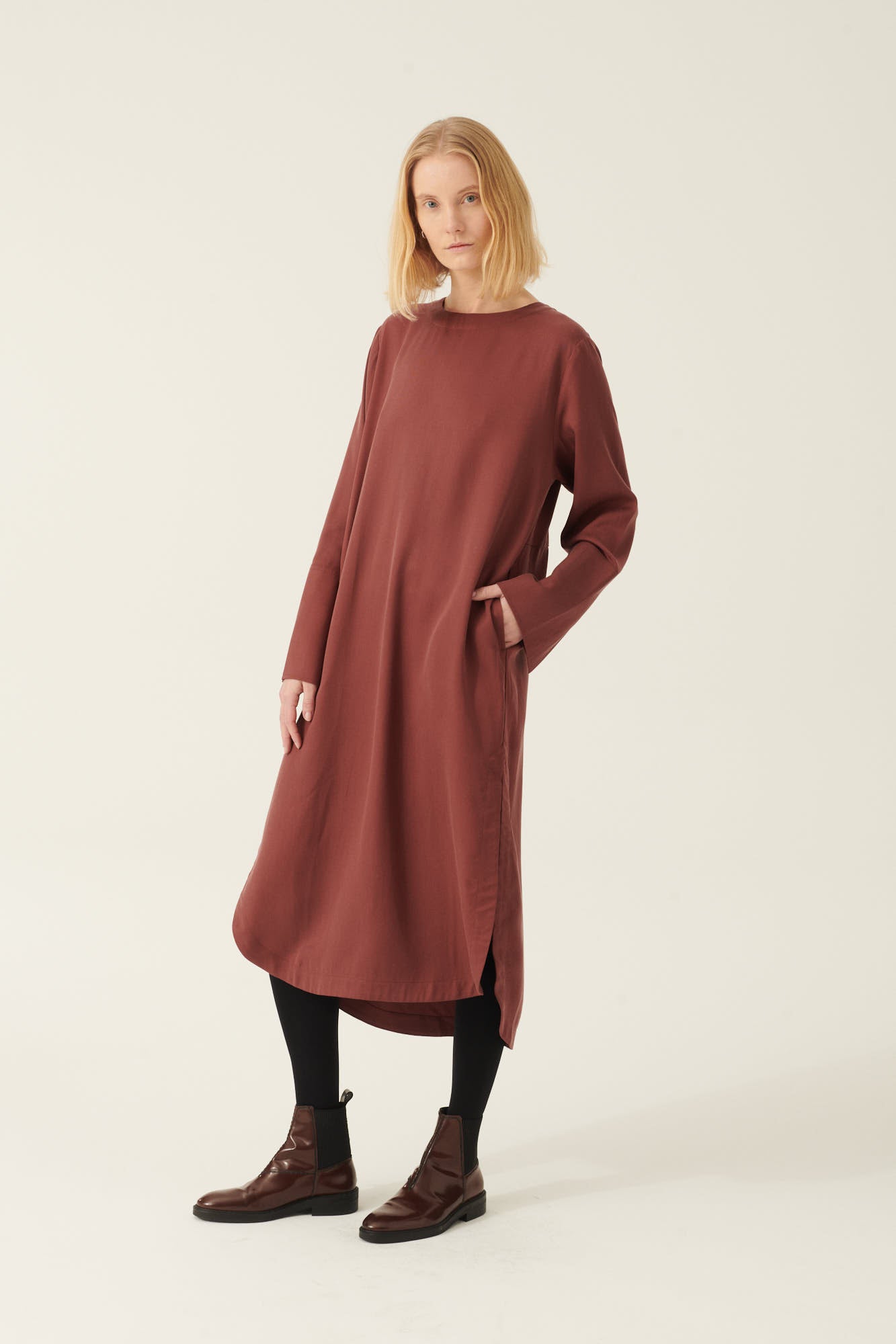 Rue de Tokyo DAMILA TENCEL DRESSES DARK BERRY