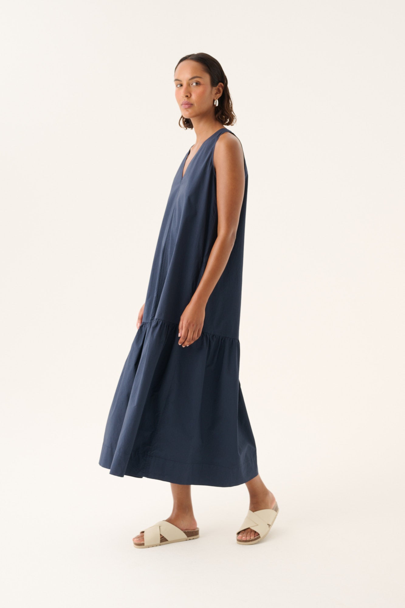 Rue de Tokyo DODDA ORGANIC GARMENT DYED POPLIN Dresses DARK NAVY