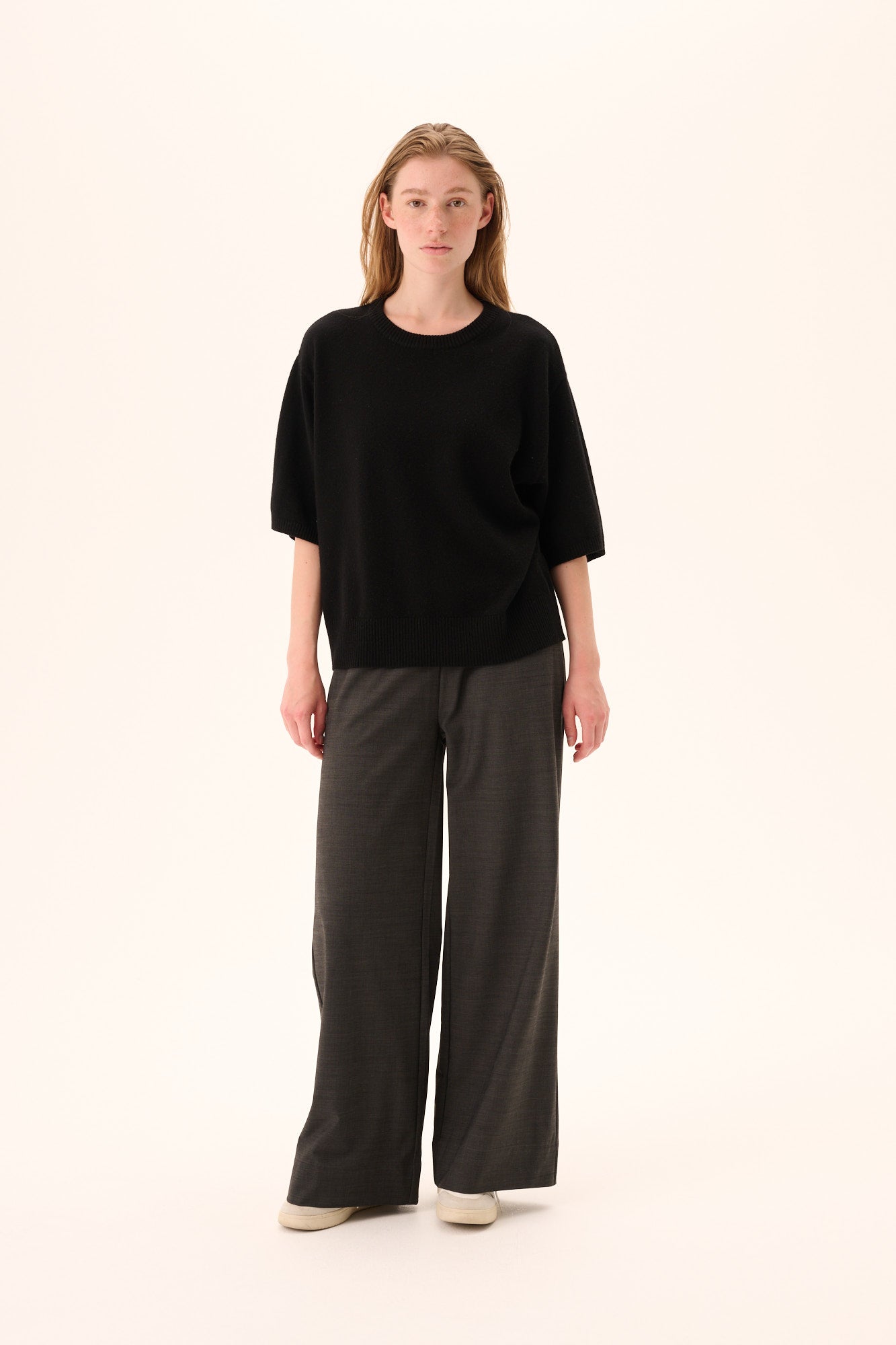 Rue de Tokyo KARA MERINO T-Shirts BLACK