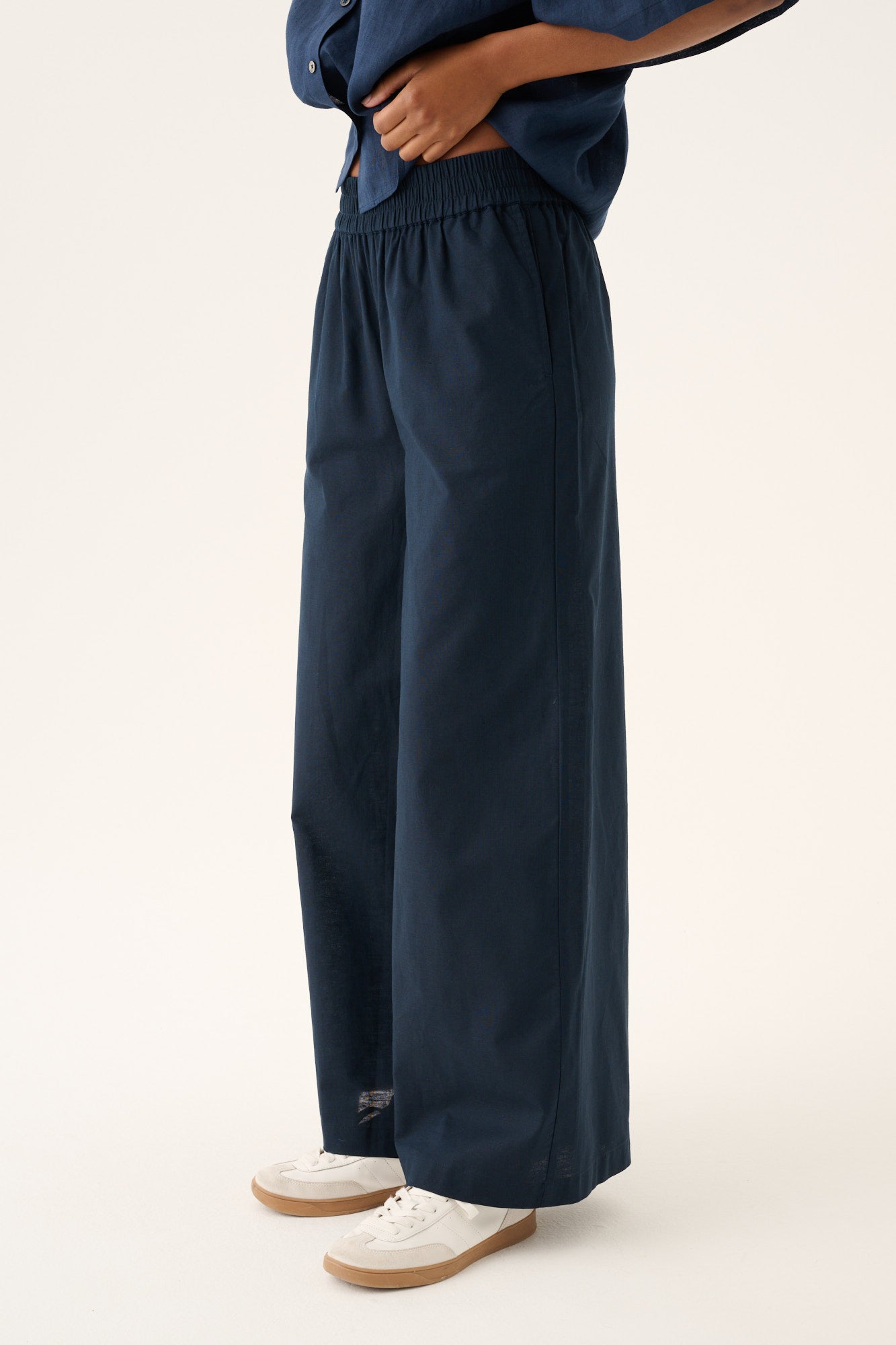 Rue de Tokyo PANDORA LIGHT LINEN SOLID Pants INK BLUE