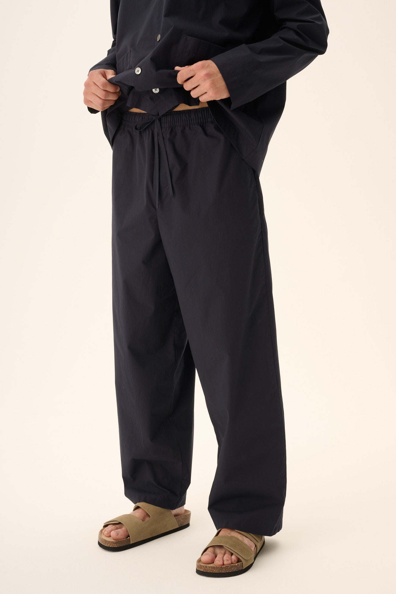 Rue de Tokyo PAWL-MAISON SOLID POPLIN Pants NAVY