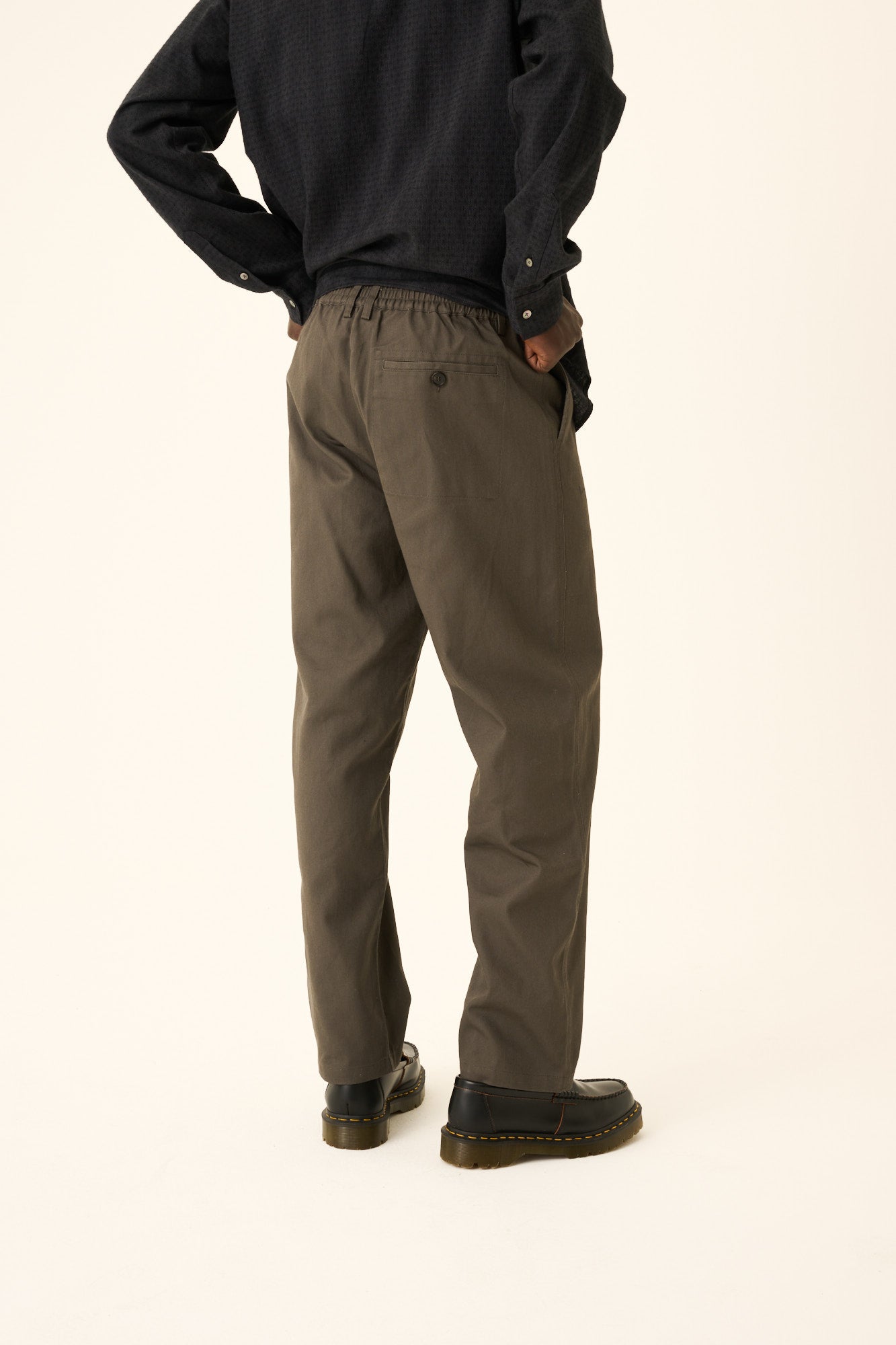 Rue de Tokyo PROSPER ORGANIC TWILL COTTON Pants DARK SAND