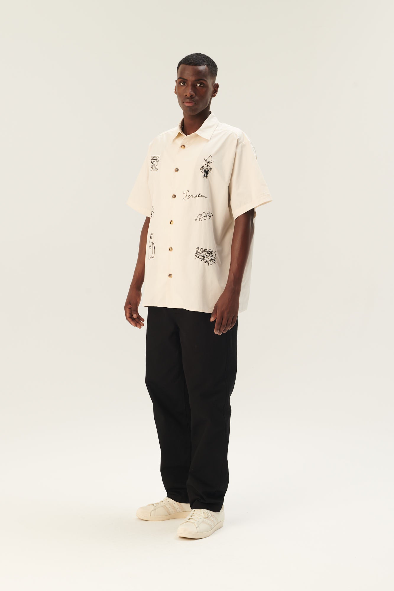Rue de Tokyo SALVIO MOOMIN ORGANIC POPLIN EMB Shirts IVORY BLACK EMBROIDERY