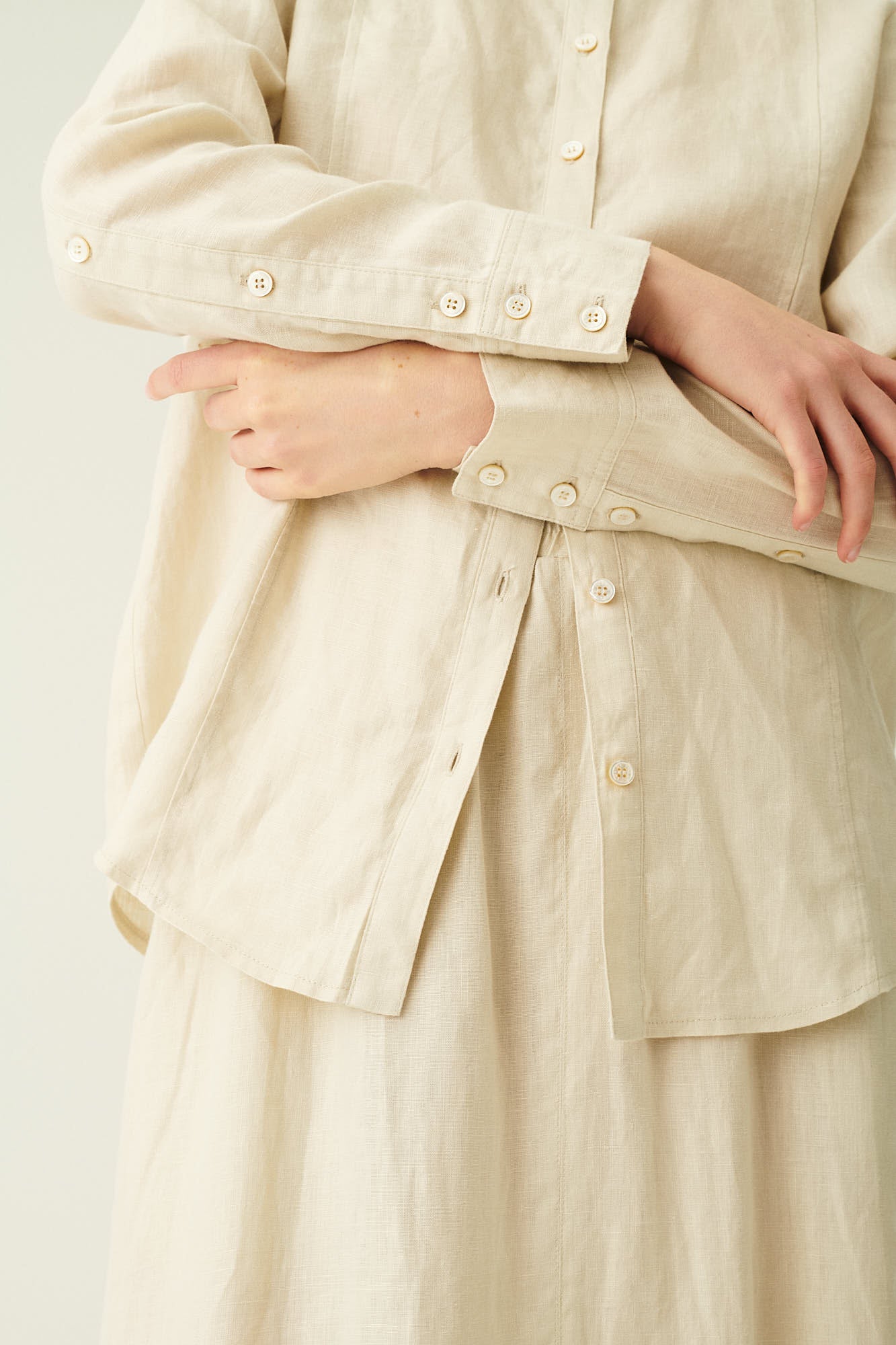 Rue de Tokyo SARAI LIGHT LINEN SHIRTS SAND