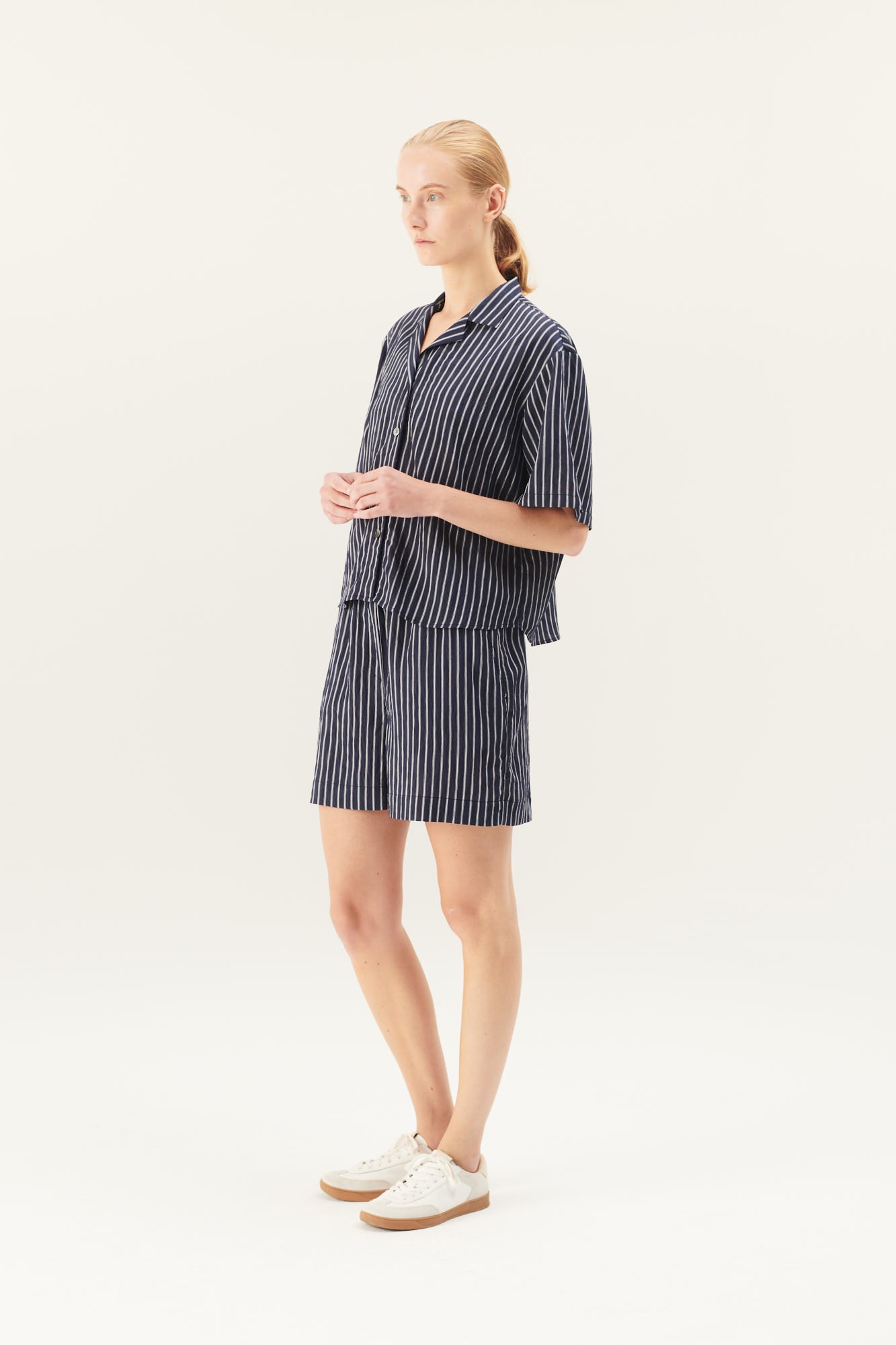 Rue de Tokyo SASKIA FLUID STRIPE SHIRTS NAVY WHITE STRIPE