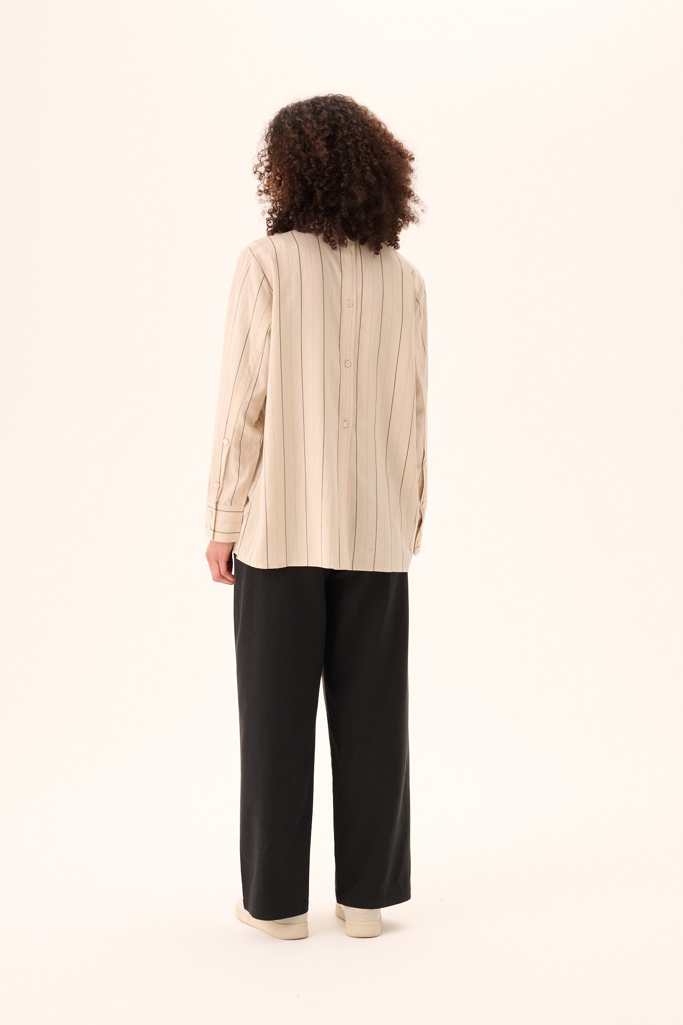 Rue de Tokyo SEIRA STRIPED TENCEL Shirts ECRU BLACK STRIPE