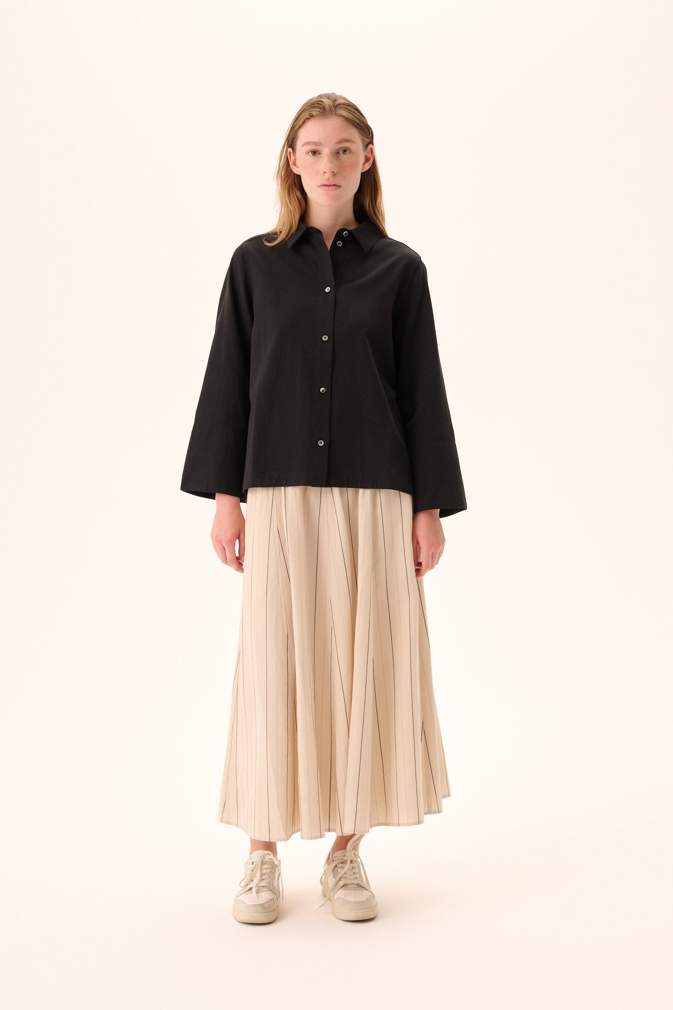 Rue de Tokyo SHIKA SANDWASHED CT TENCEL Shirts BLACK