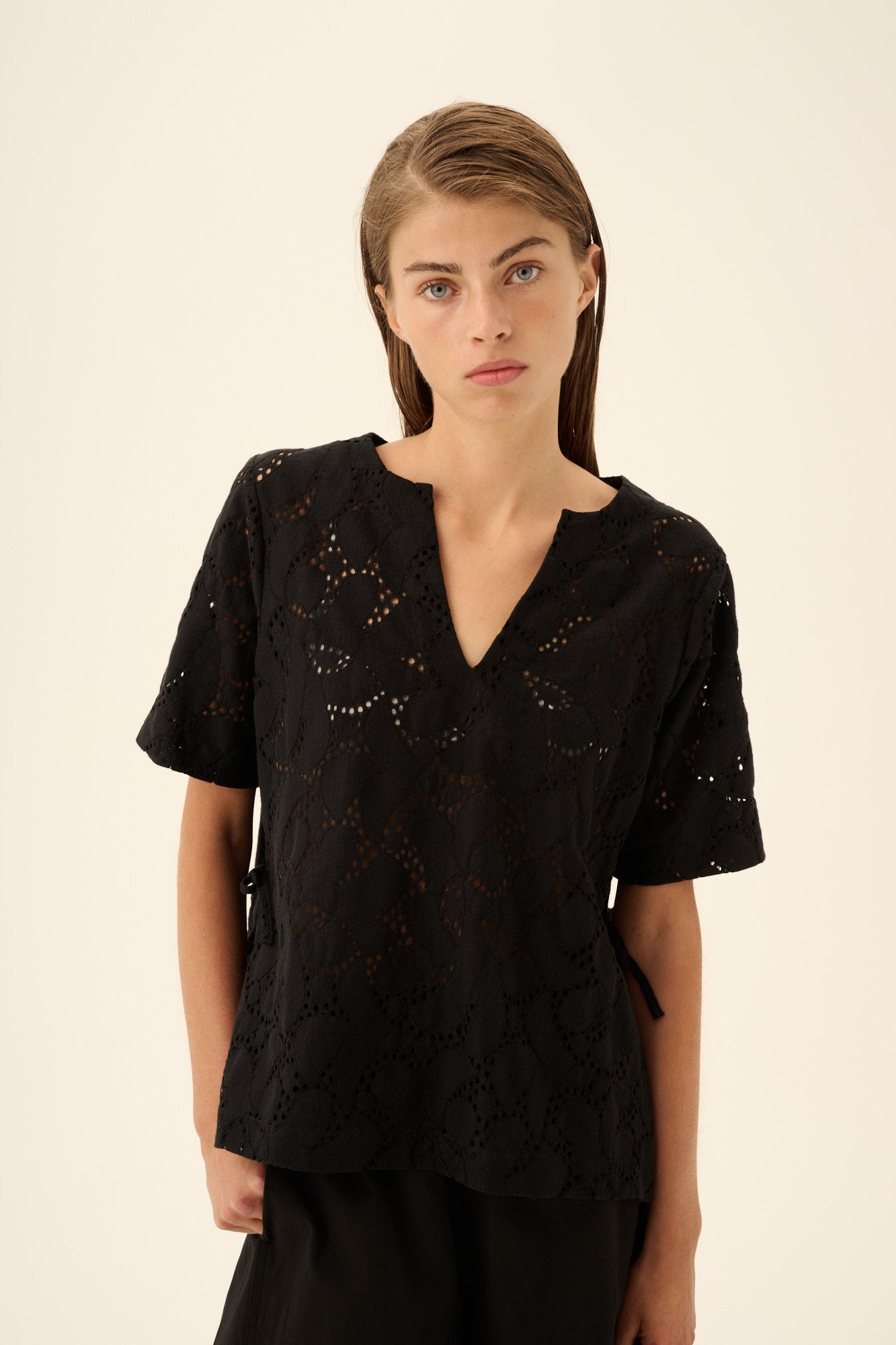 Rue de Tokyo SIENNA SOFT LACE Blouses BLACK