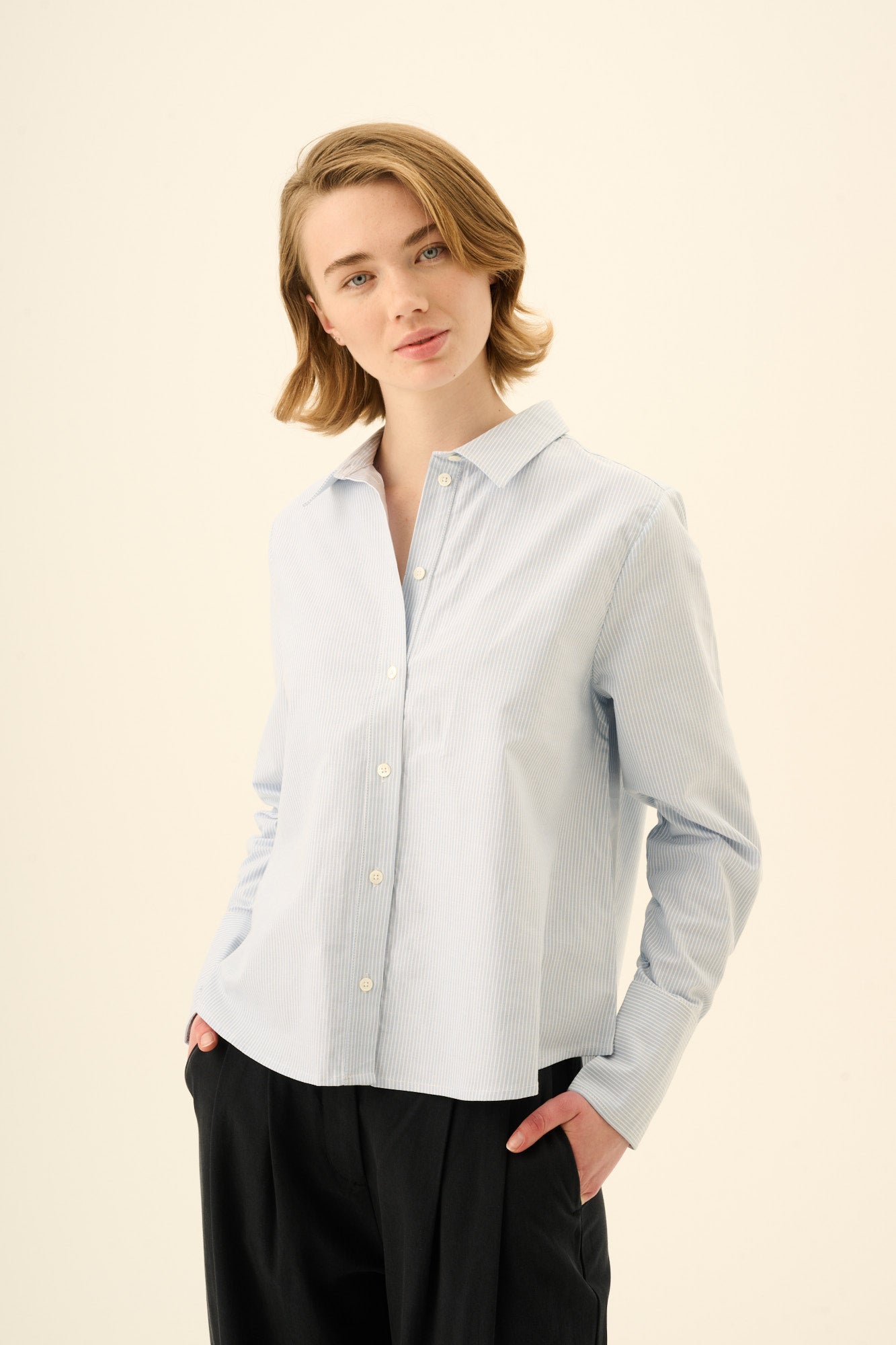 Rue de Tokyo SYLINA STRIPED OXFORD Shirts WHITE / LIGHT BLUE STRIPE