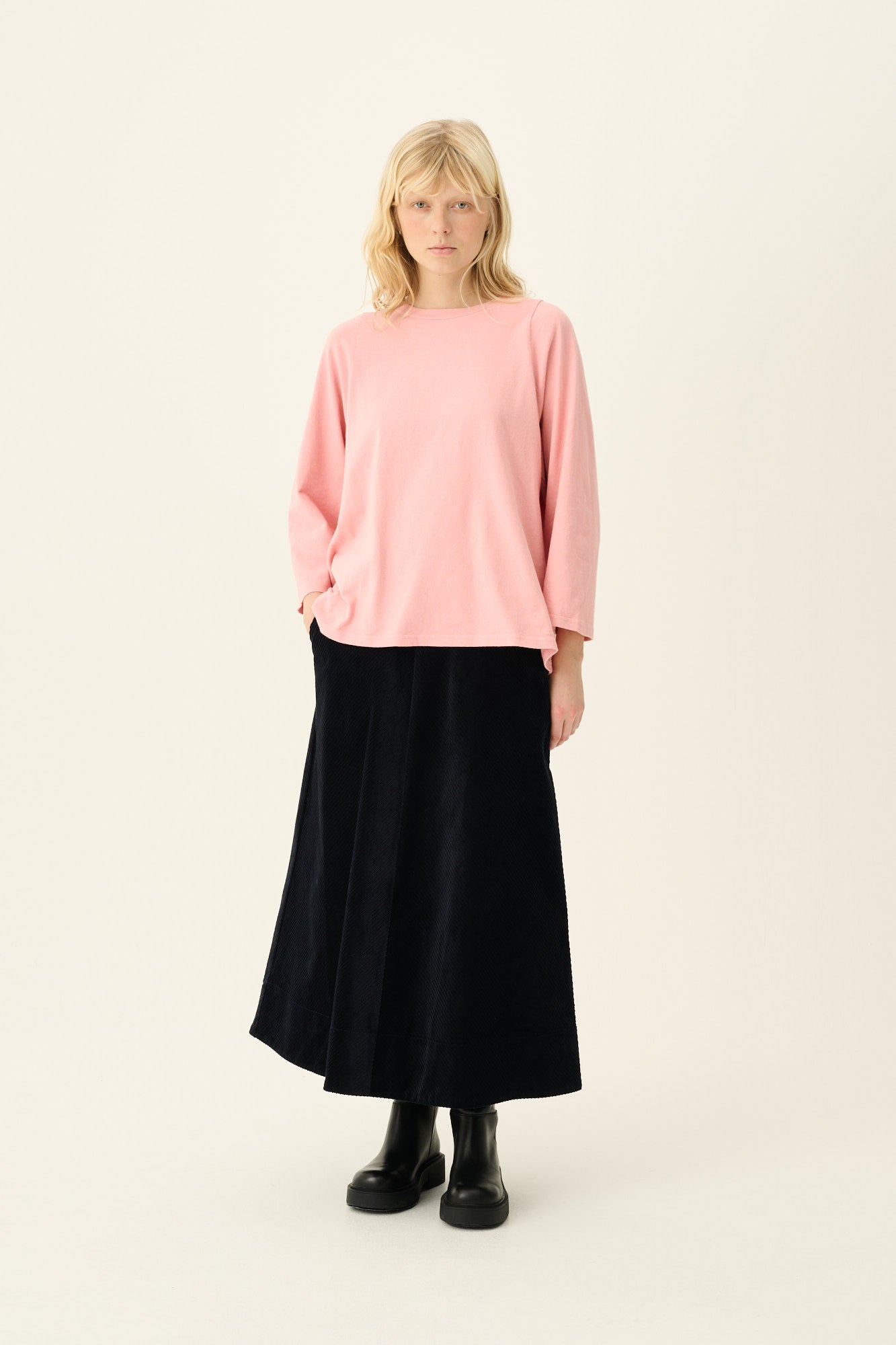 Rue de Tokyo TAIA GARMENT DYED LIGHT JERSEY T-Shirts POWDER PINK