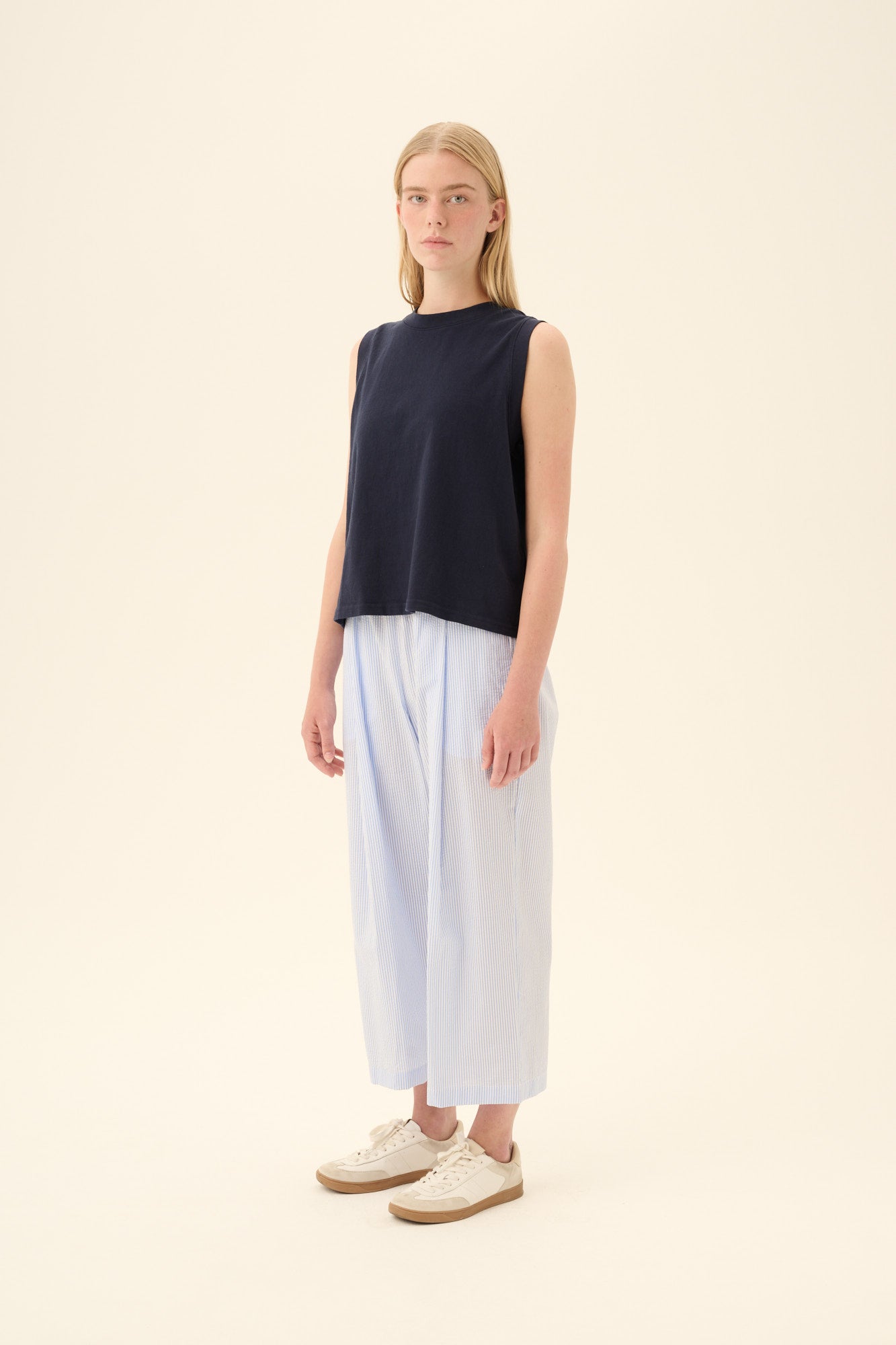 Rue de Tokyo TAINA LIGHT GMTD JERSEY T-Shirts NAVY