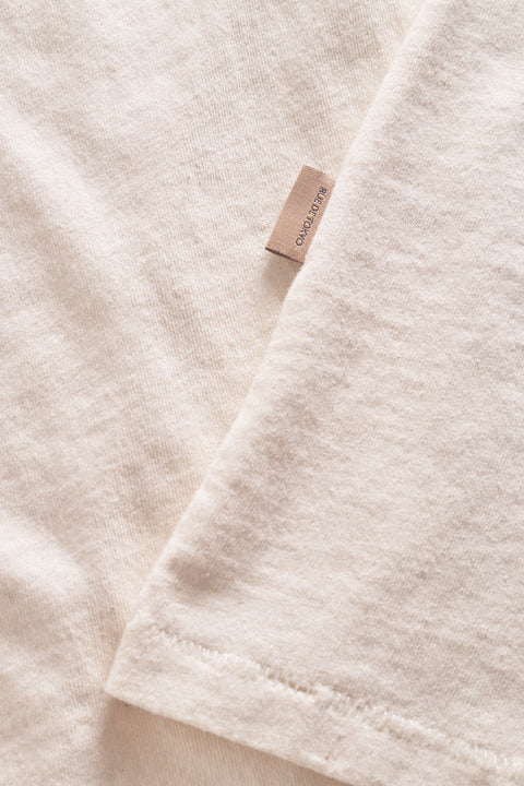 Rue de Tokyo TOKE RECYCLED COTTON JERSEY T-Shirts NATURAL WHITE WITH BLACK LOGO