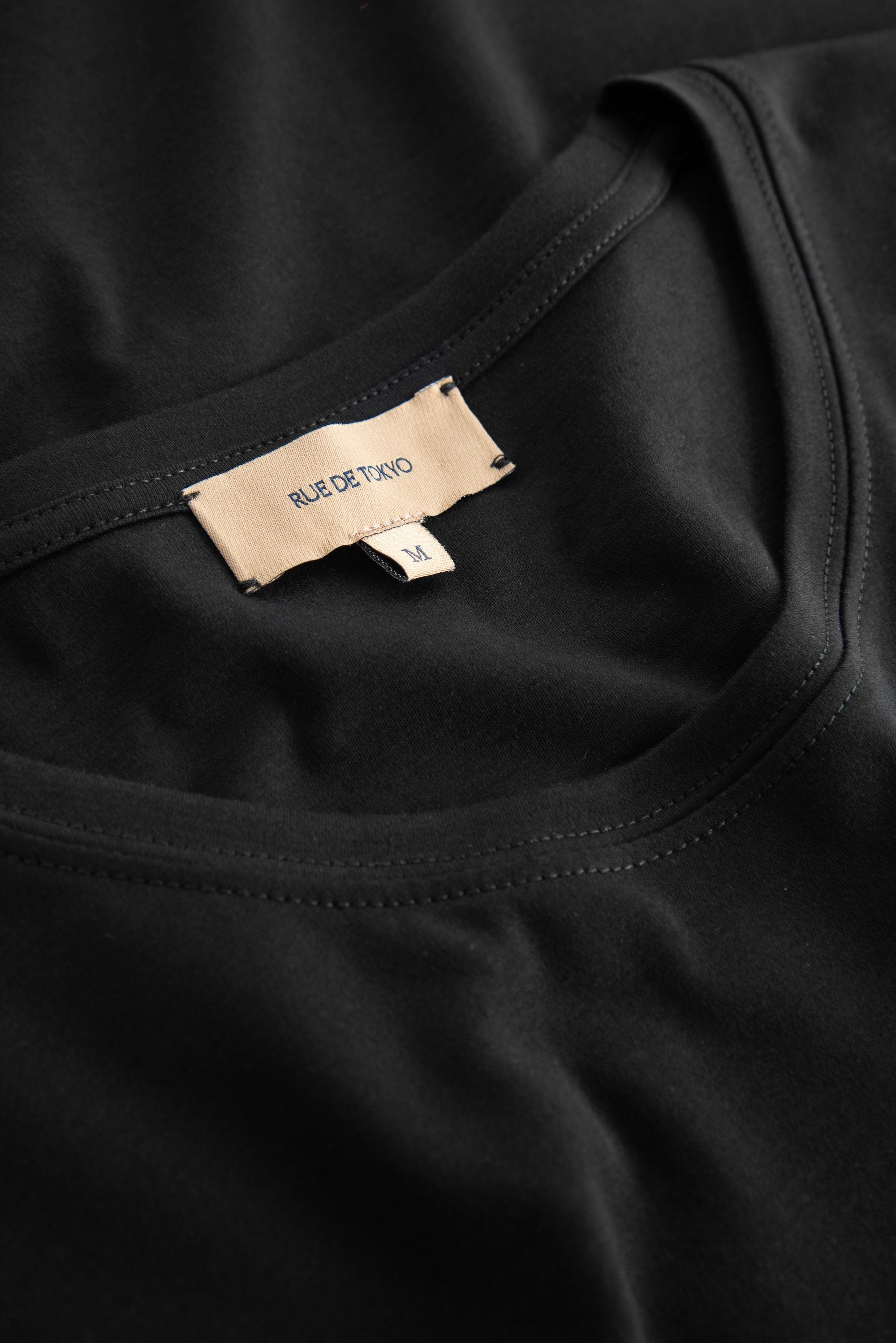 Rue de Tokyo TREVES T-SHIRT BLACK T-SHIRTS BLACK