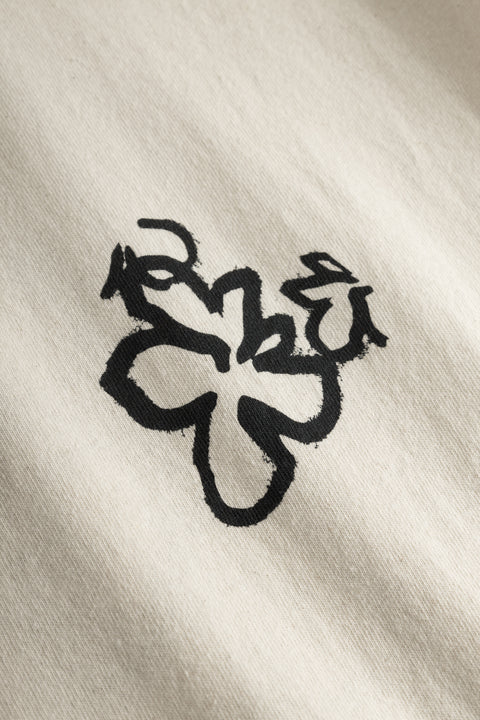 Rue de Tokyo TALFRYN T-SHIRT NATURAL WHITE T-SHIRTS NATURAL WHITE WITH NAVY PRINT