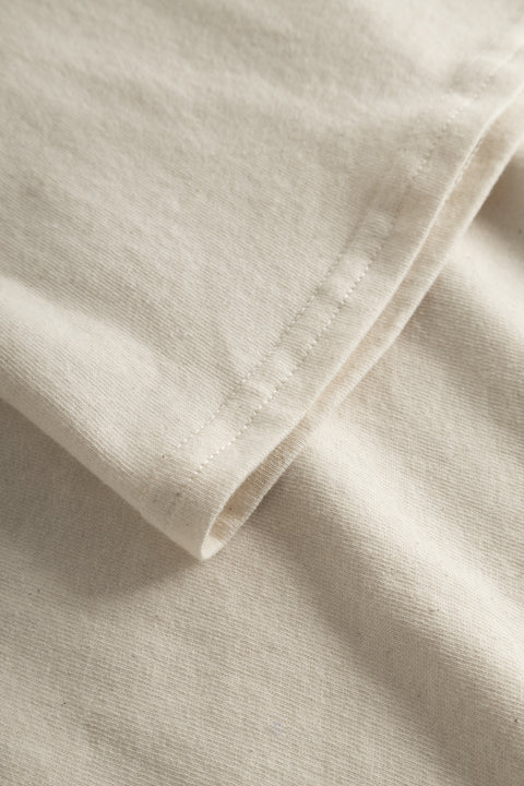 Rue de Tokyo TALFRYN T-SHIRT NATURAL WHITE T-SHIRTS NATURAL WHITE WITH NAVY PRINT