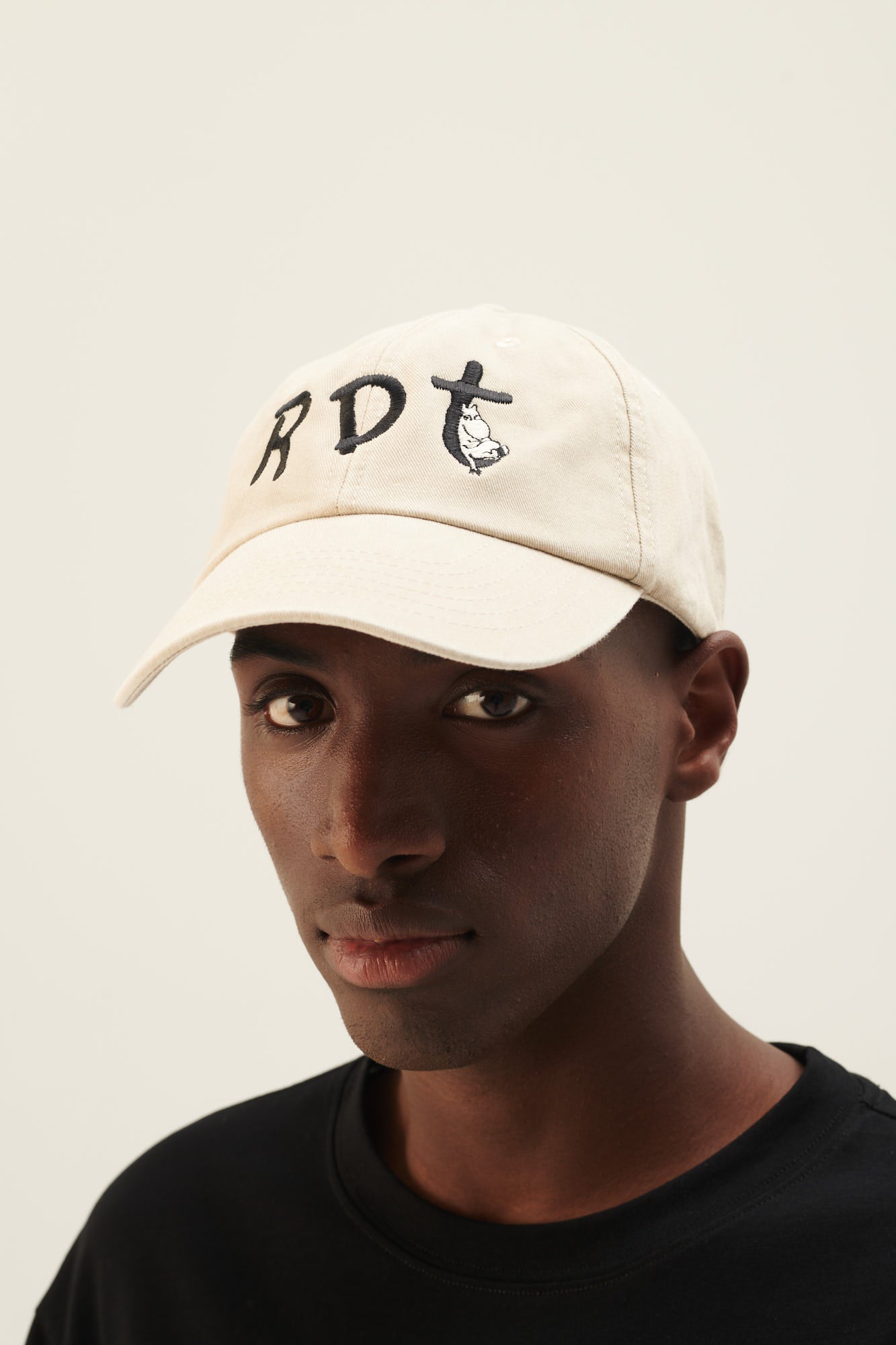 Rue de Tokyo AKKA MOOMIN CHINO COTTON TWILL Hats OFF WHITE