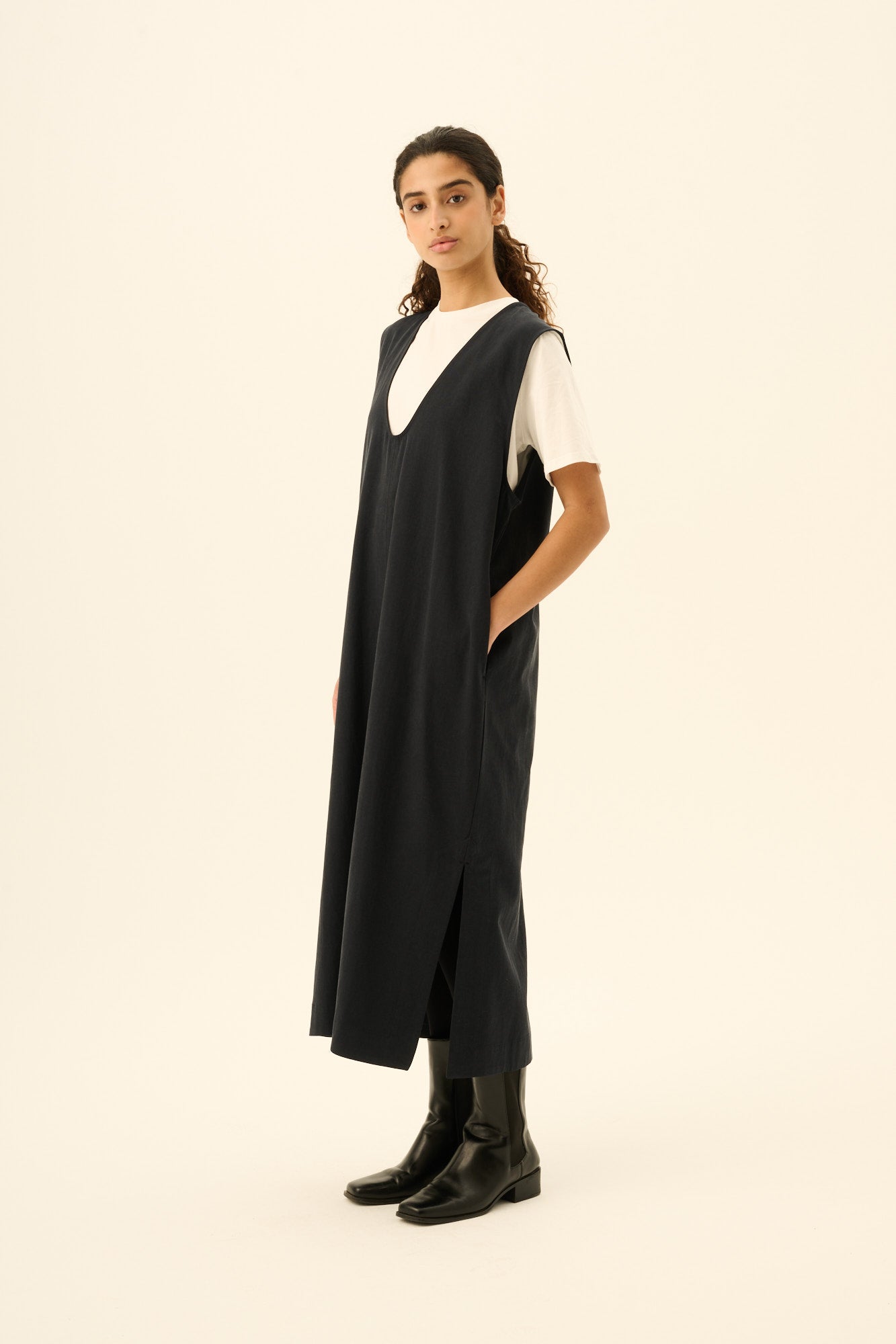 Rue de Tokyo DONELLA SANDWASHED CT TENCEL Dresses NAVY