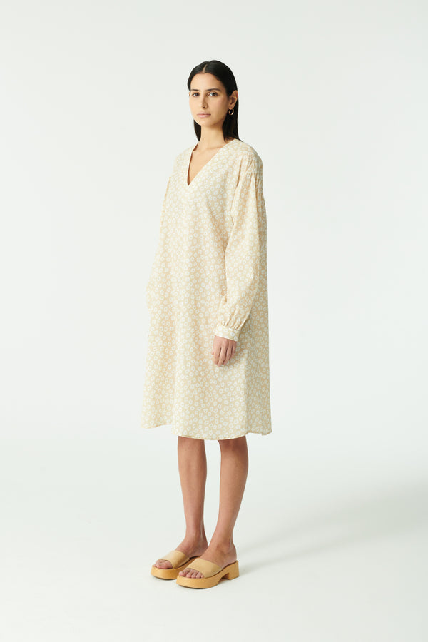 Rue de Tokyo DONNIE JAPANESE FLOWER DRESSES SAND FLOWERS