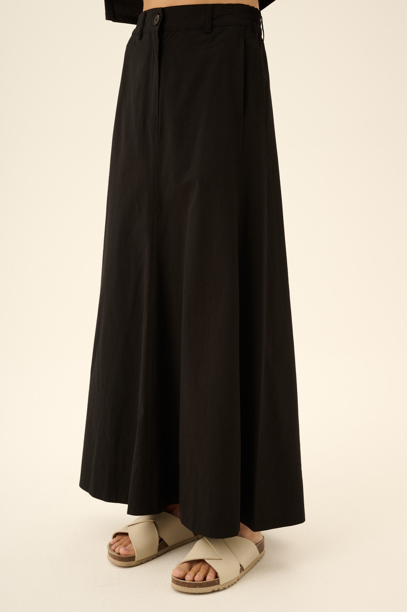 Rue de Tokyo PALILA MODAL POPLIN Skirts BLACK