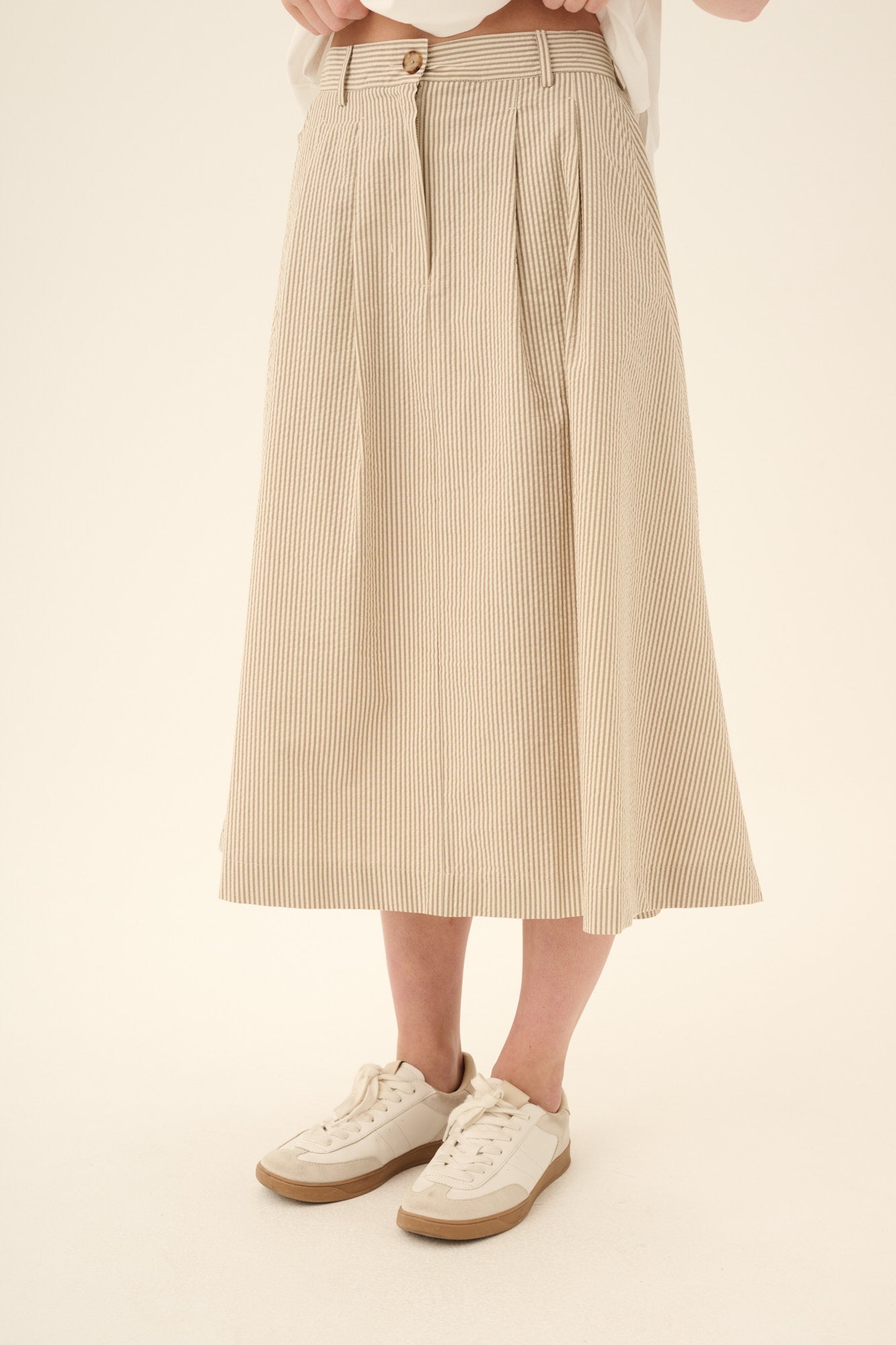 Rue de Tokyo PEN HEAVY SEERSUCKER STR Skirts BROWN STRIPE