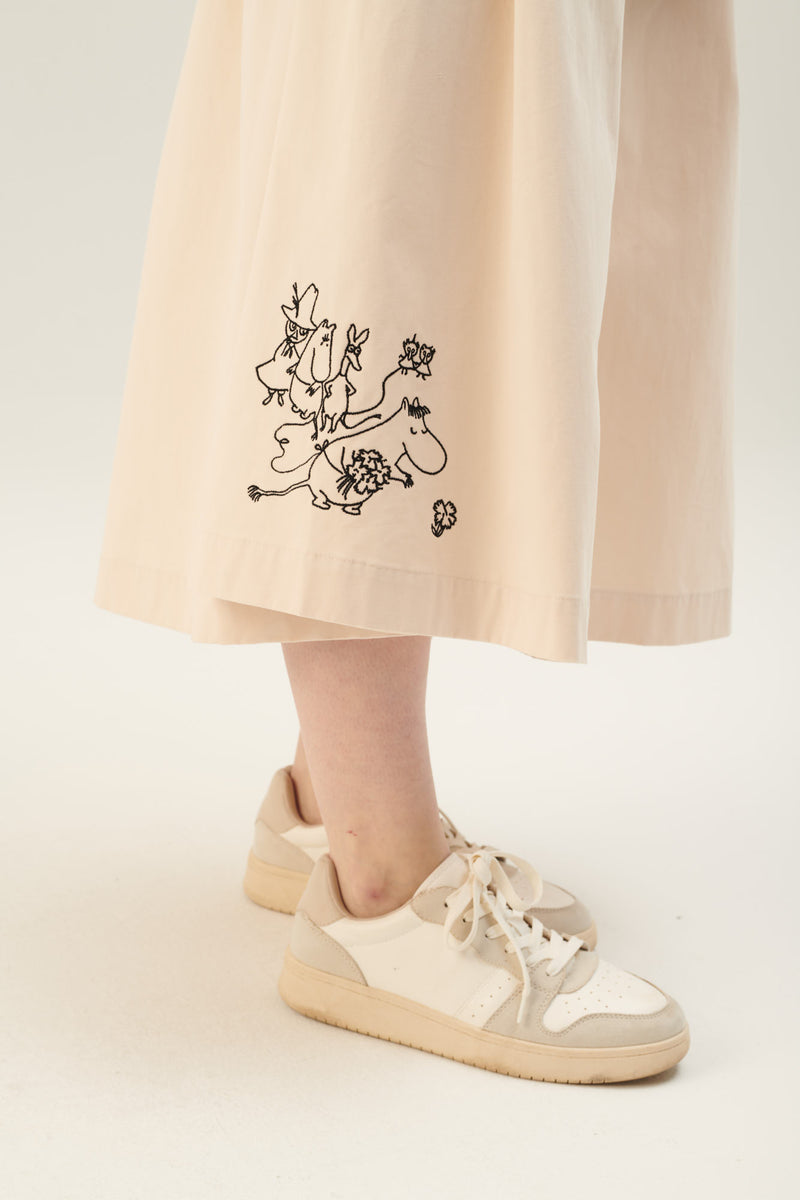 Rue de Tokyo PEN MOOMIN COTTON TWILL SKIRTS IVORY BLACK EMBROIDERY