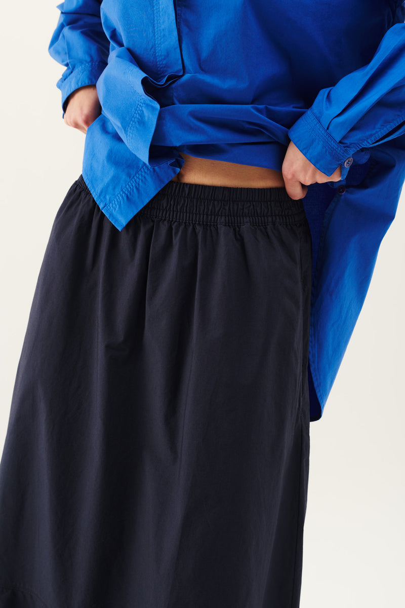 Rue de Tokyo PETULA ORGANIC GARMENT DYED POPLIN SKIRTS DARK NAVY