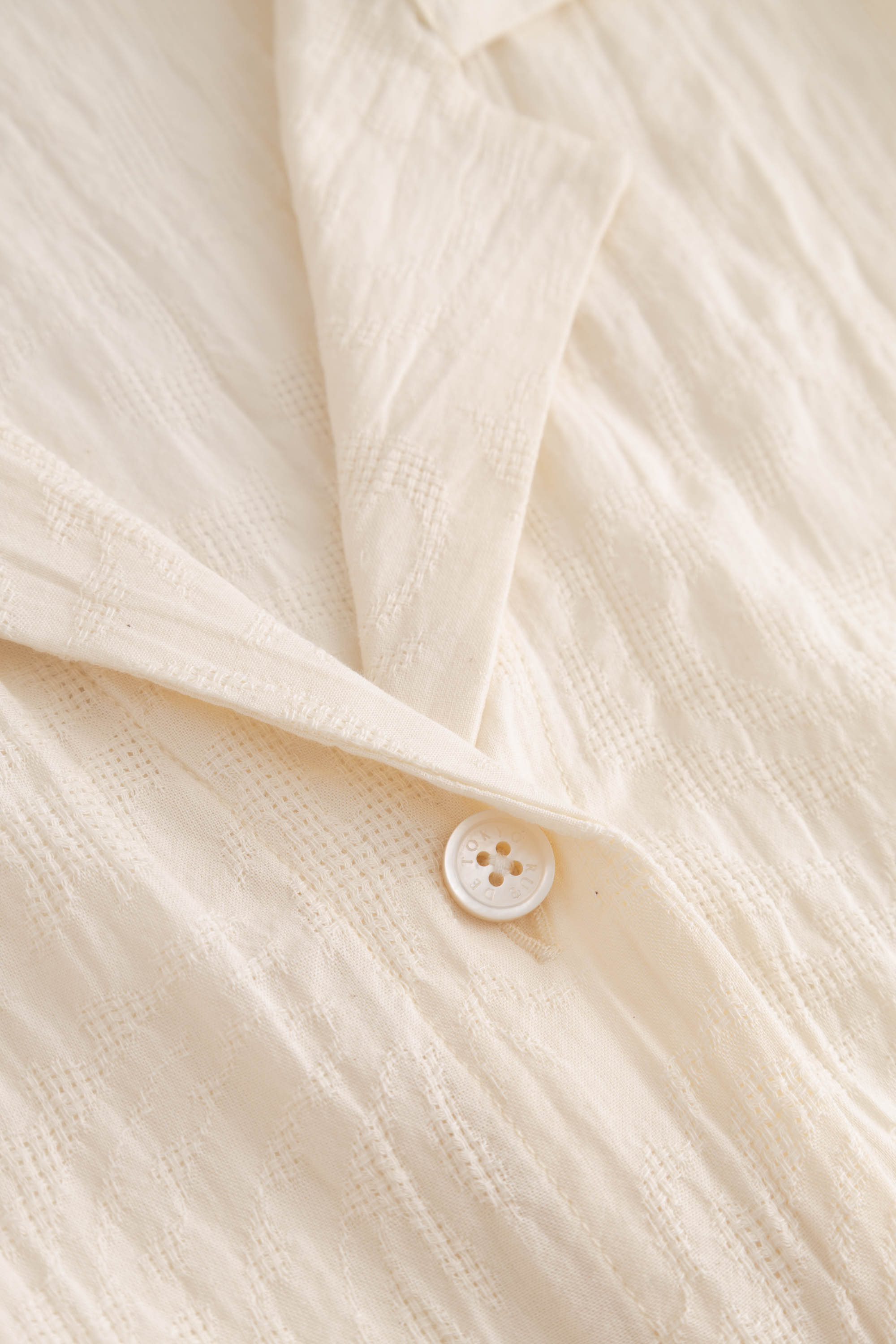 Rue de Tokyo SASKIA LIGHT JACQUARD Shirts EGGSHELL