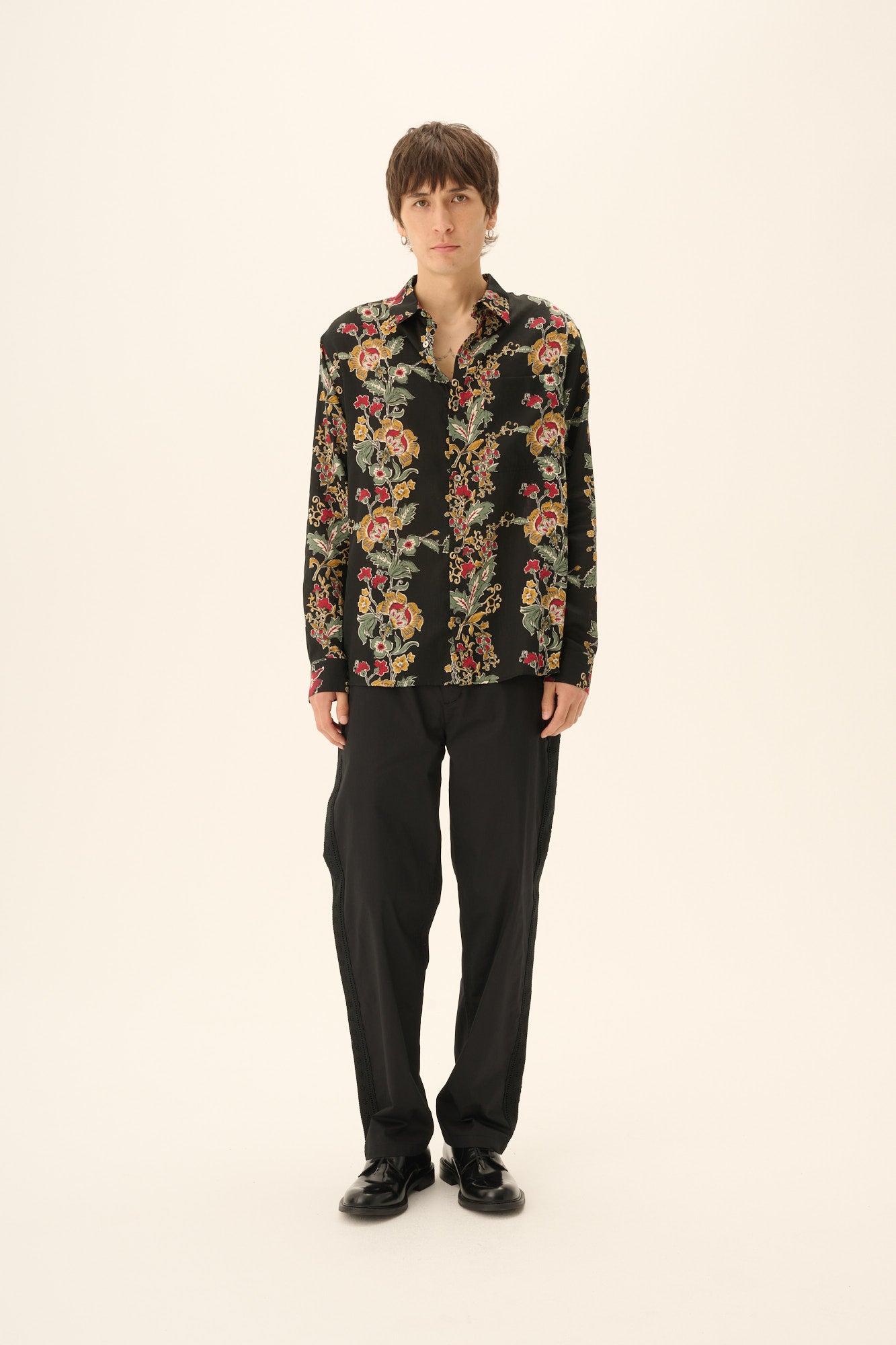Rue de Tokyo SATOSHI FLORAL PRINT Shirts RED/BLACK