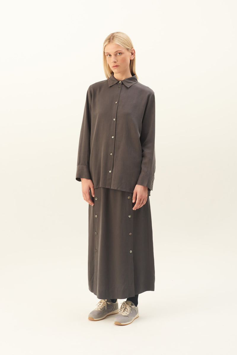 Rue de Tokyo SEIRA TENCEL SHIRTS DARK GREY