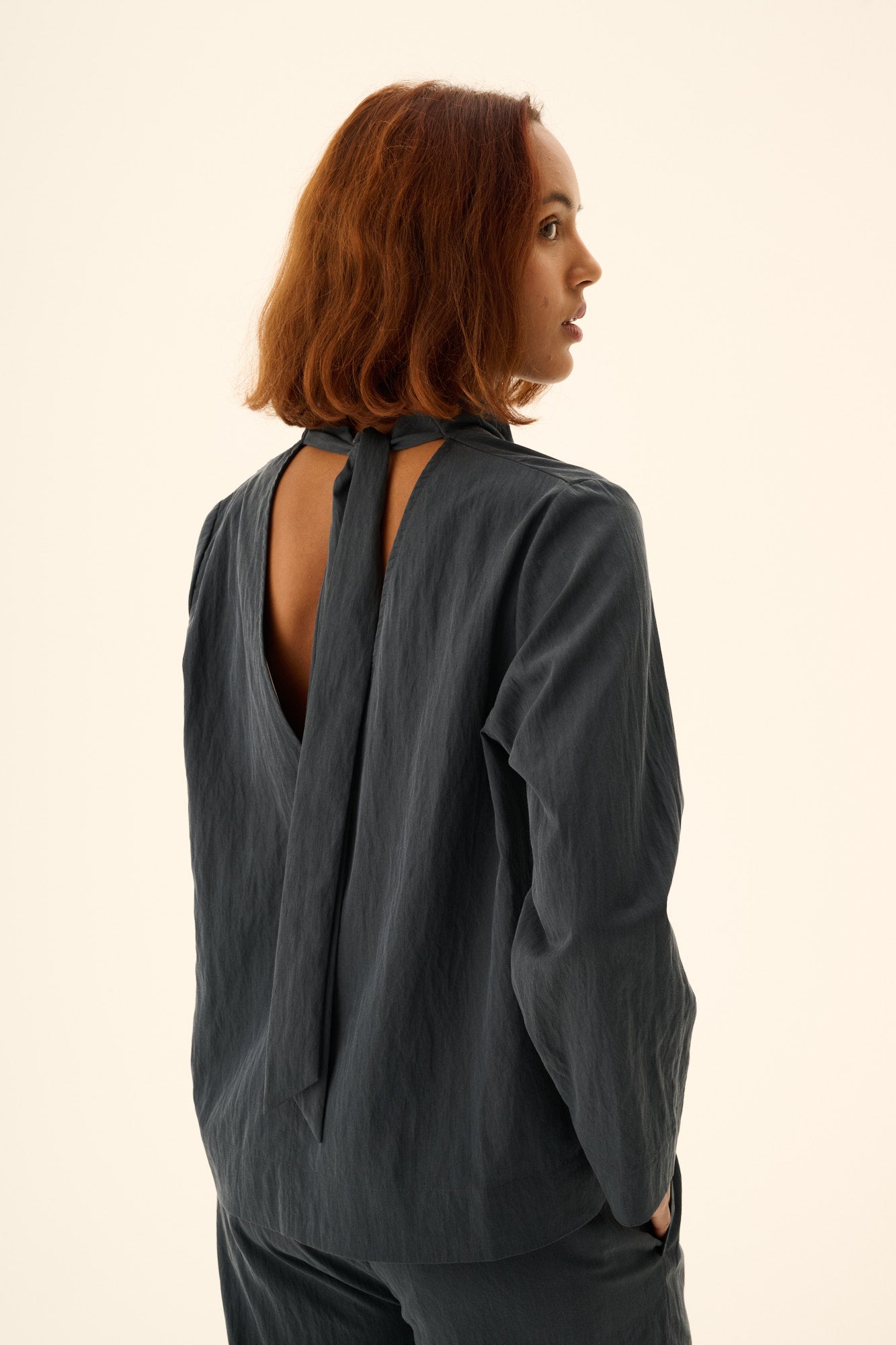 Rue de Tokyo SEMIRA CRINKLED TENCEL Blouses DARK NAVY