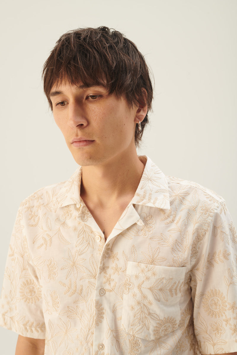 Rue de Tokyo SETH EMBROIDERED FLOWER SHIRTS