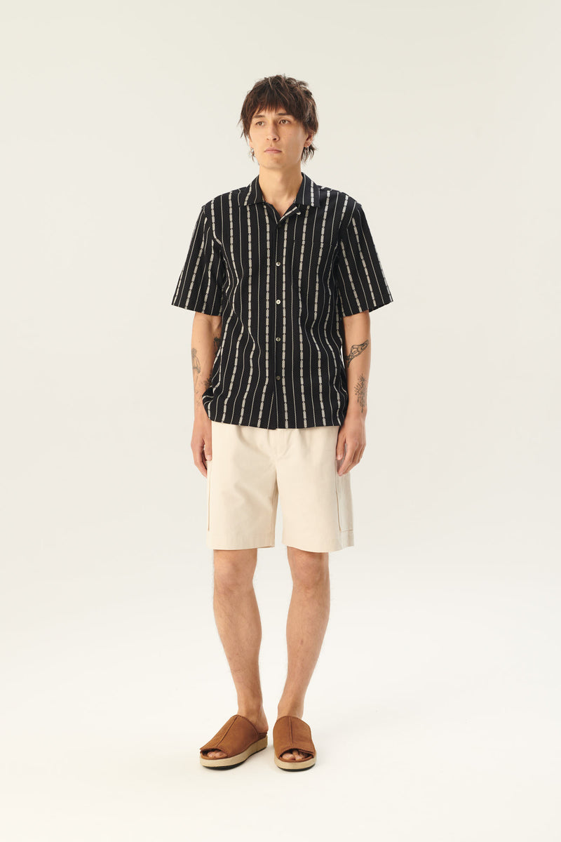 Rue de Tokyo SETH PATTERNED SEERSUCKER STRIPE SHIRTS BLACK ECRU STRIPE