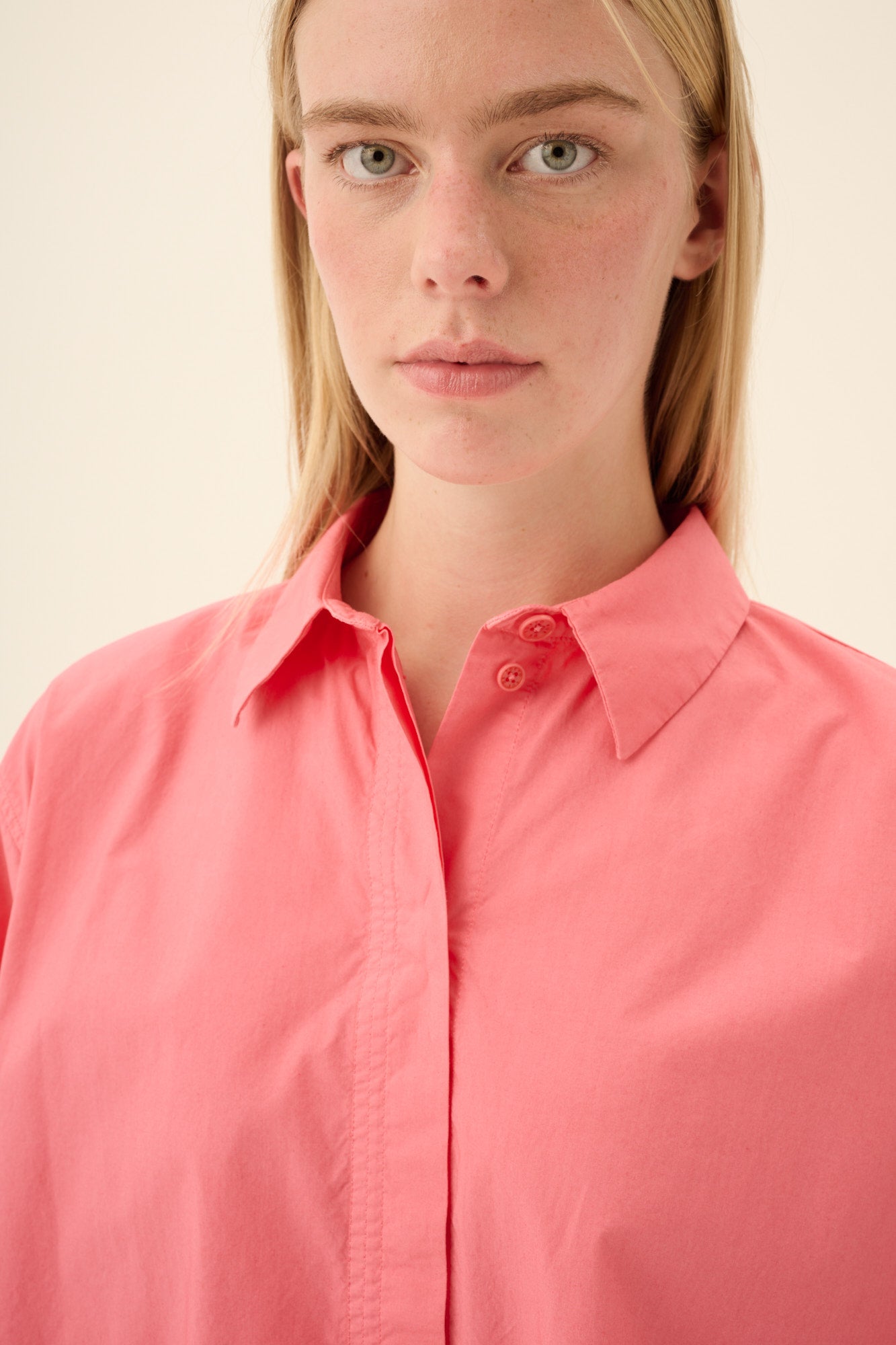 Rue de Tokyo SHELBY GARMENT DYED POPLIN Shirts CORAL RED