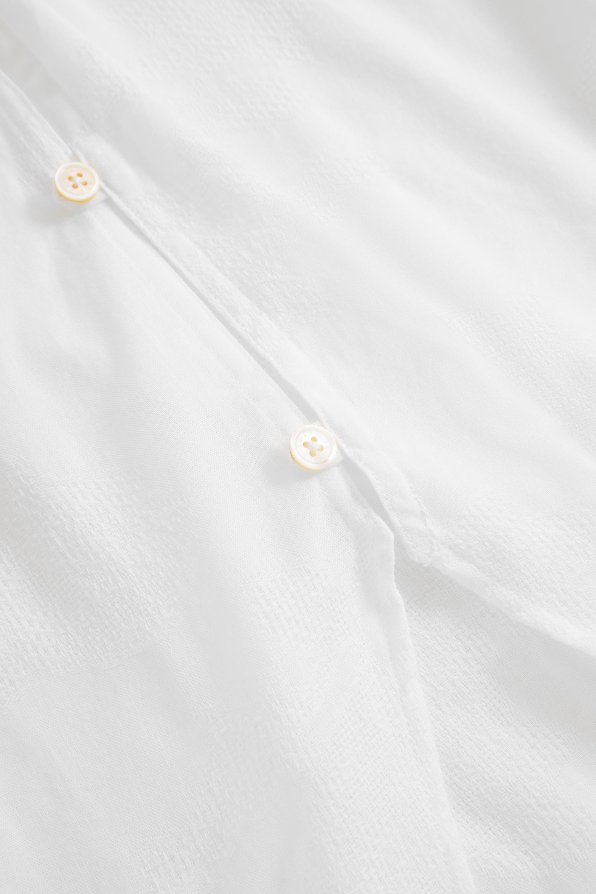 Rue de Tokyo SHELBY TRANSPARENT FLOWER Shirts WHITE