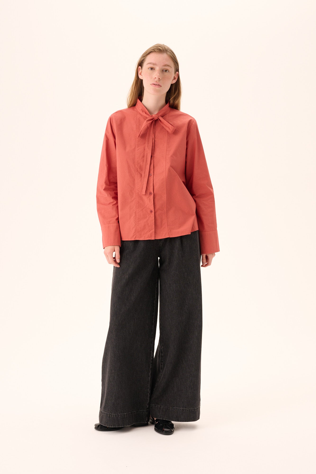 Rue de Tokyo SHOSHANA GARMENT DYED POPLIN Shirts FADED RUST
