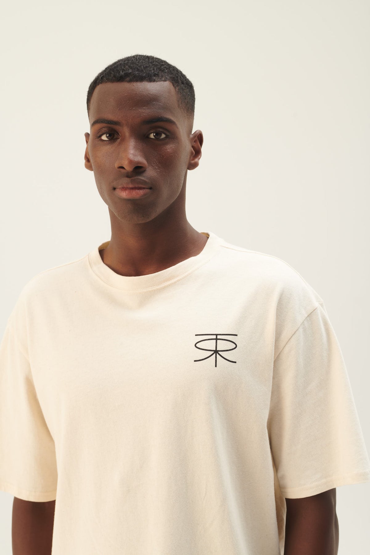 THORSTEN RECYCLED COTTON JRSY - NATURAL WHITE WITH BLACK