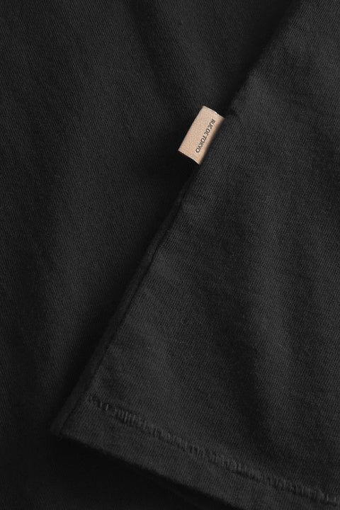 Rue de Tokyo TOKE RECYCLED COTTON JERSEY T-Shirts BLACK WITH OFF WHITE LOGO