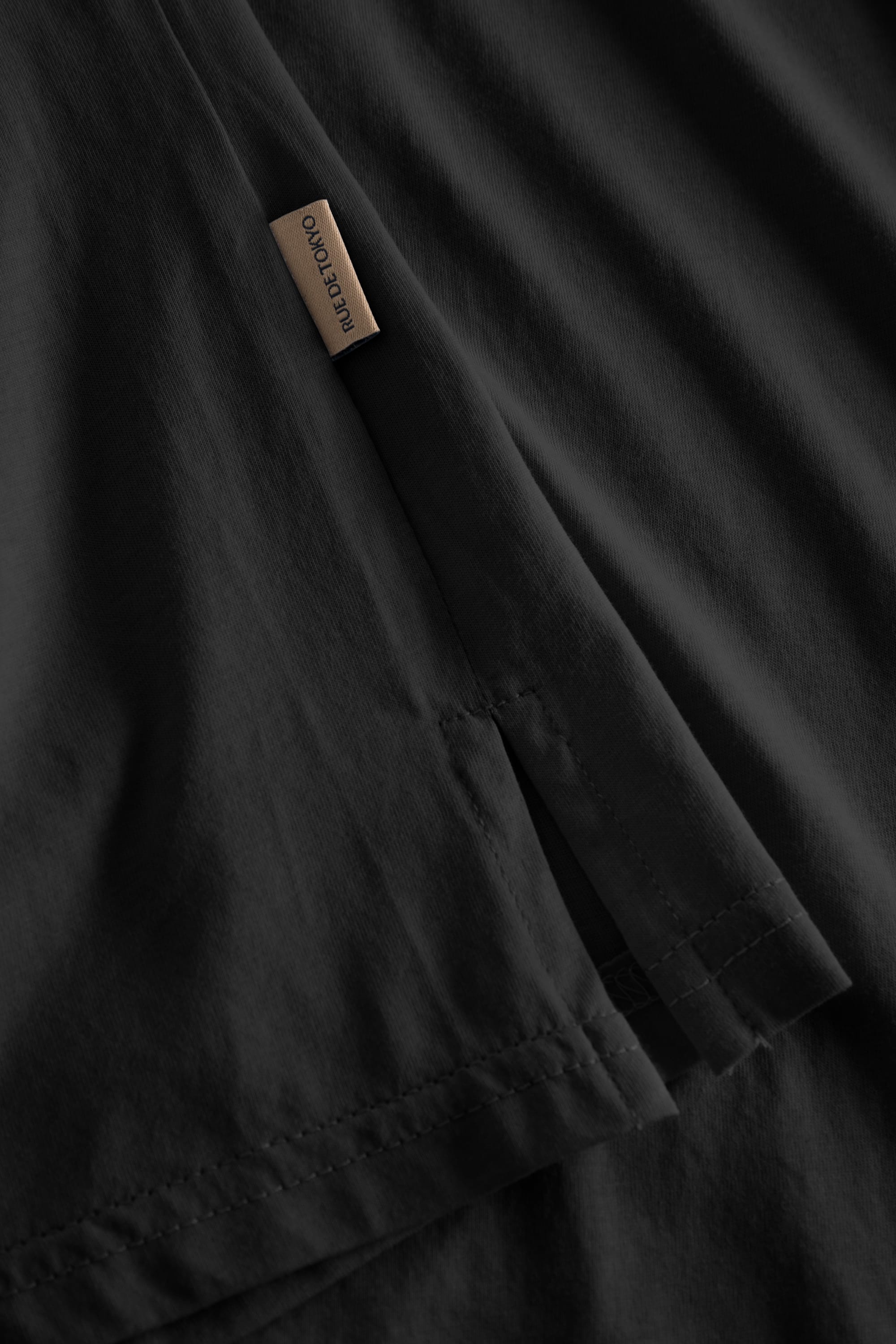 Rue de Tokyo TRISH T-SHIRT BLACK T-Shirts BLACK