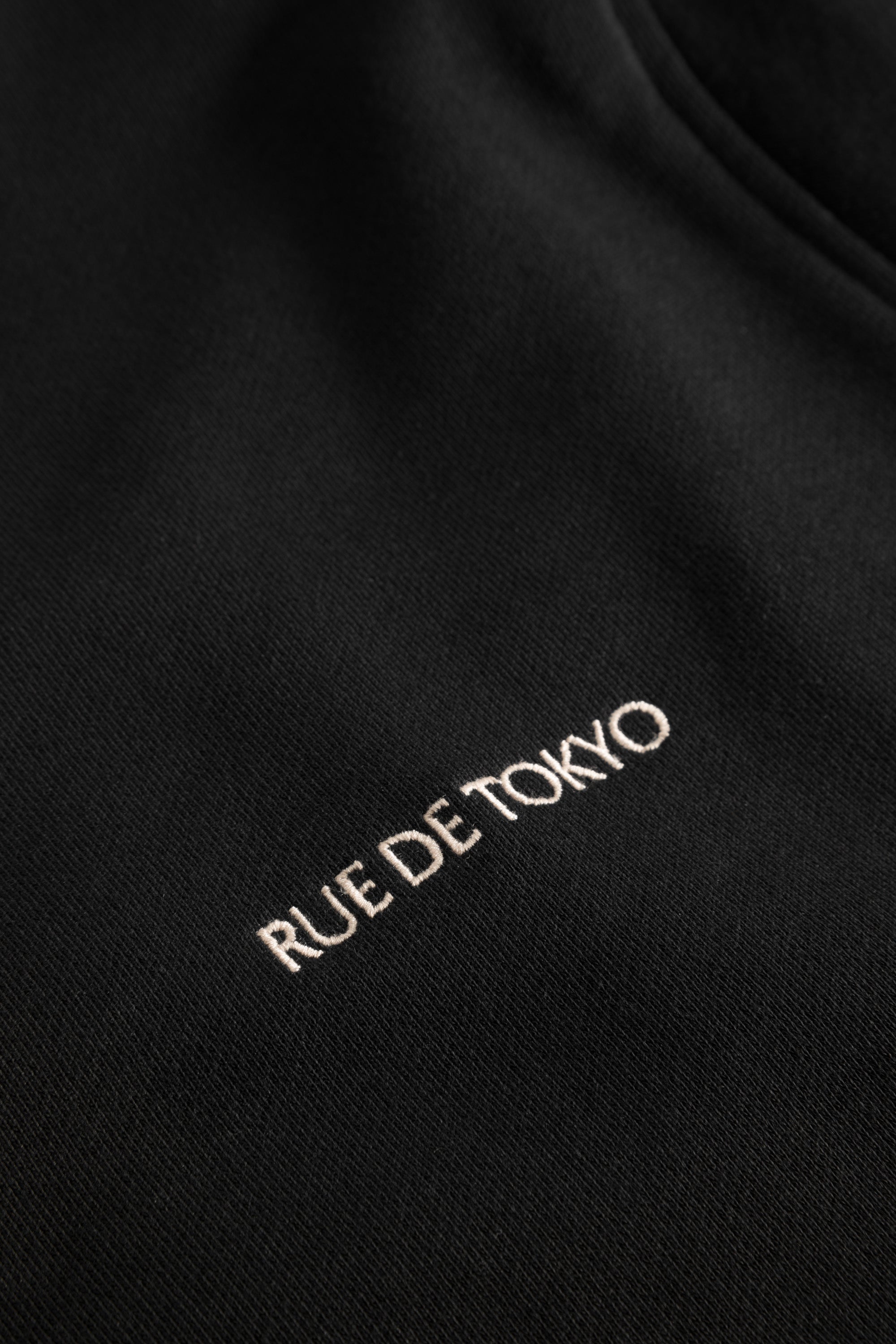 Rue de Tokyo TROY MG-10A SOFT BRUSH T-SHIRTS BLACK/CREME EMB